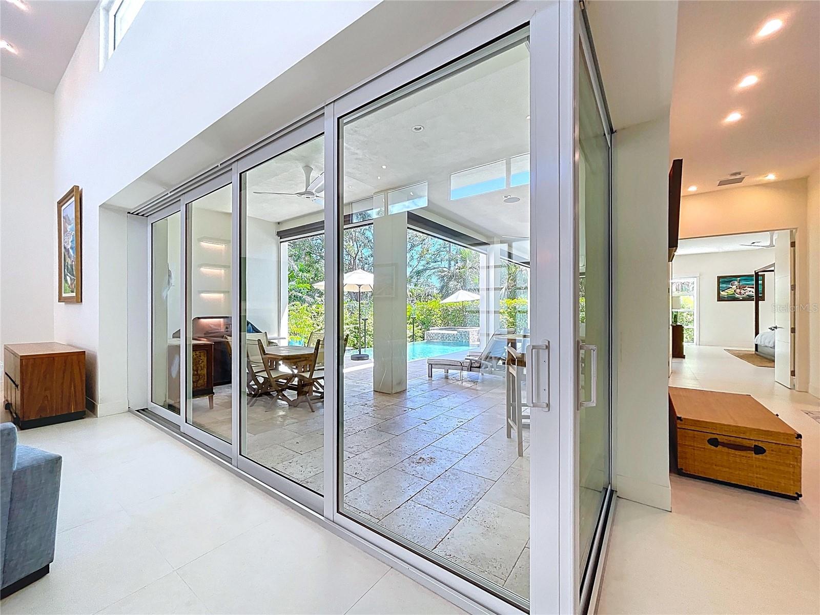 Image 55 of 90 For 1347 Harbor Drive