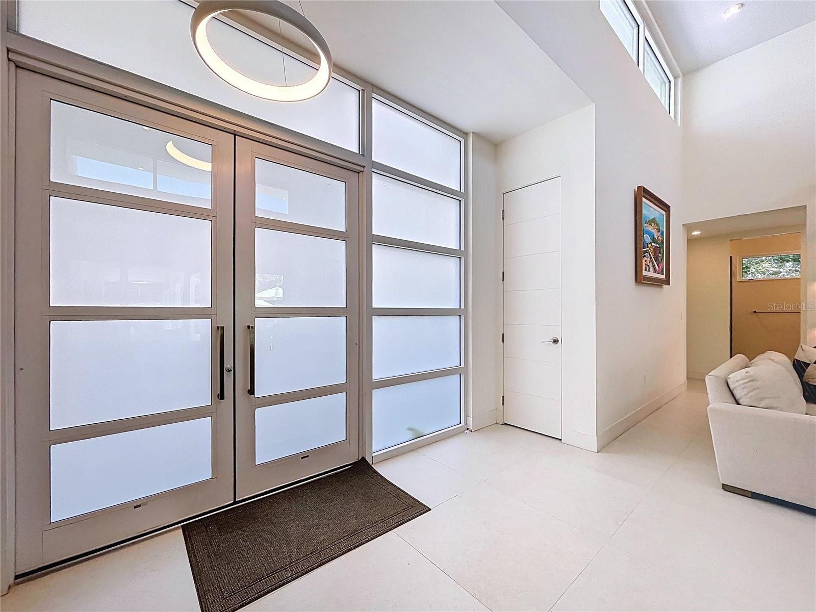 Image 7 of 90 For 1347 Harbor Drive