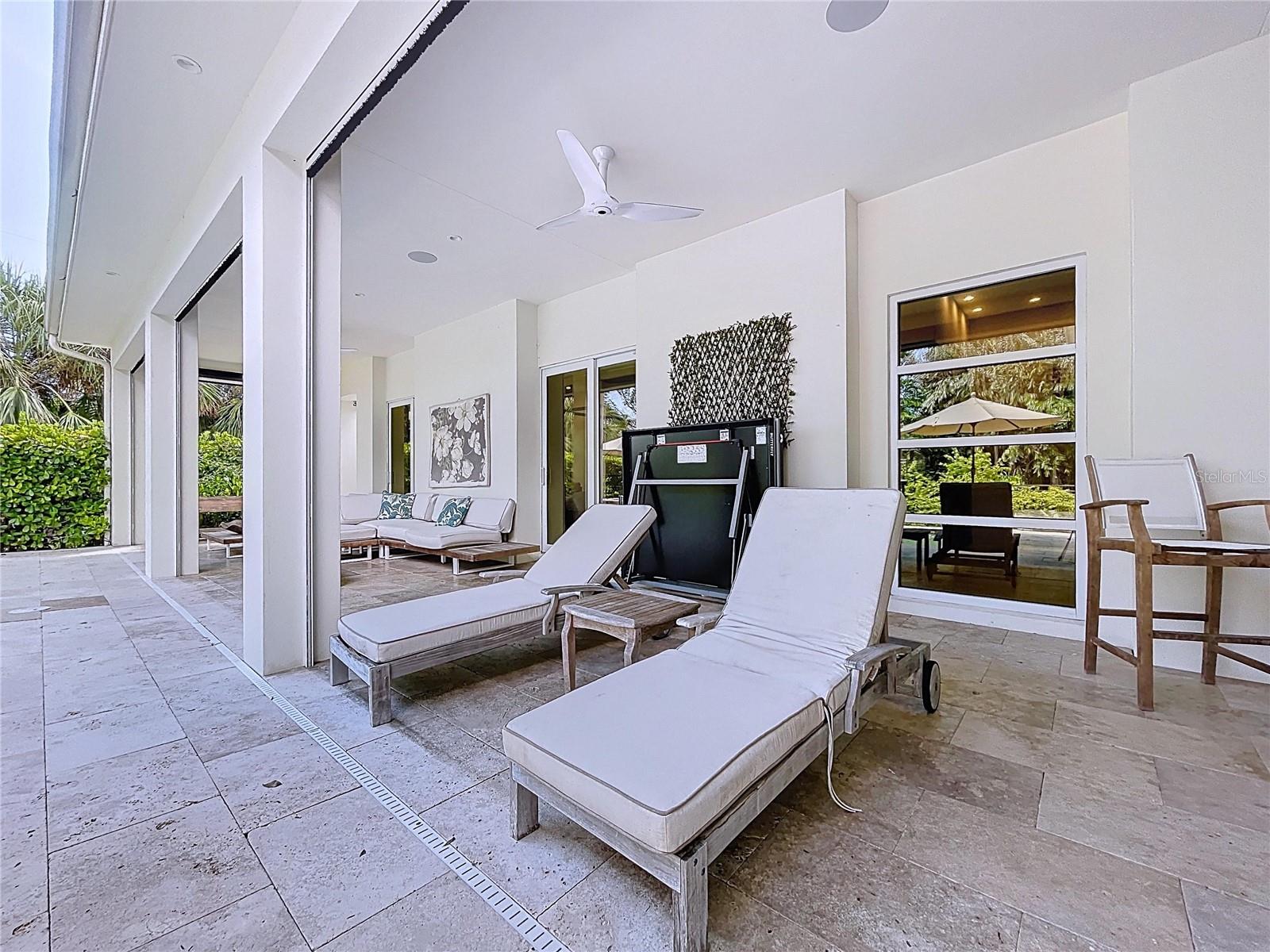 Image 72 of 90 For 1347 Harbor Drive