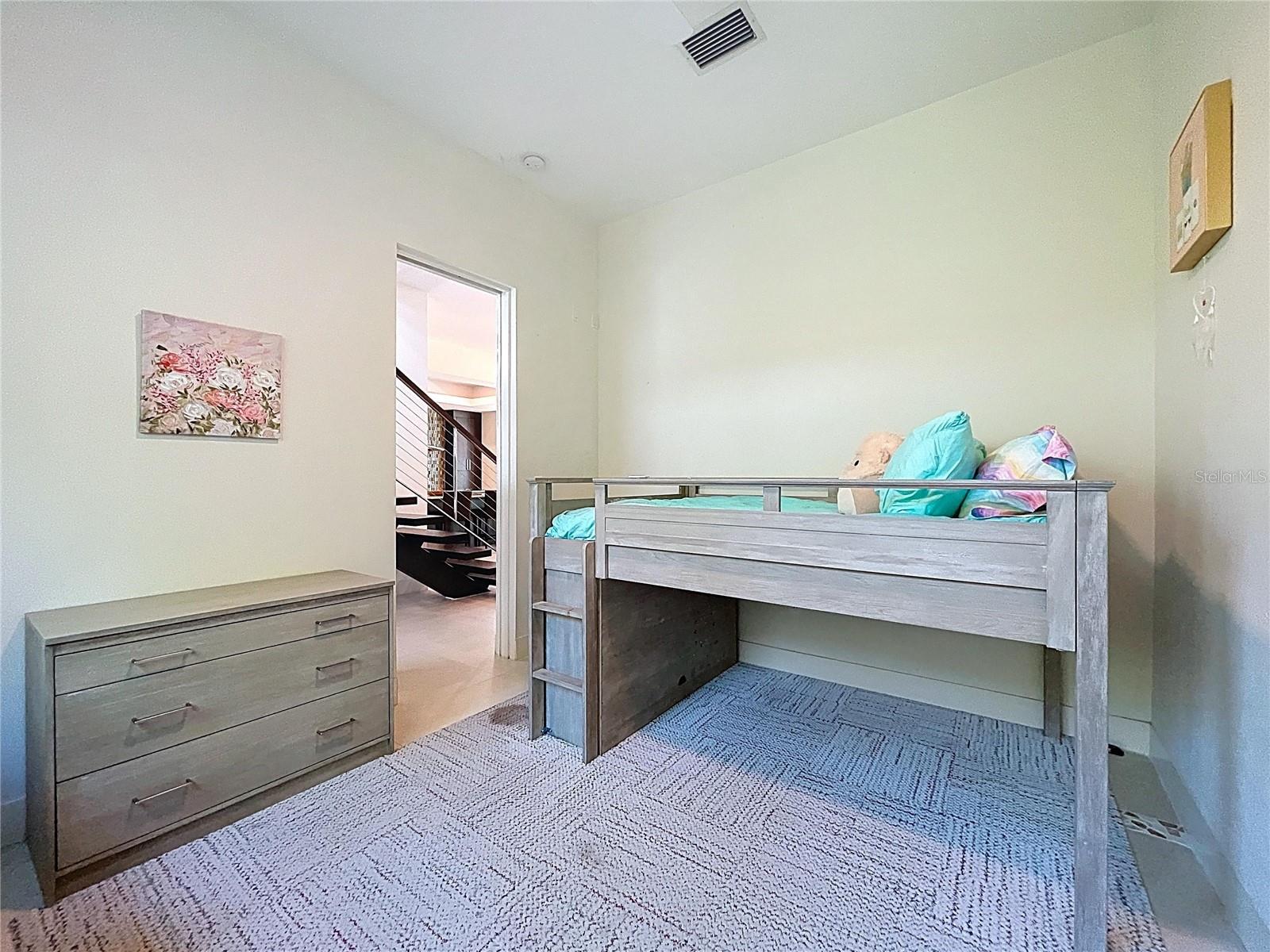 Image 73 of 90 For 1347 Harbor Drive