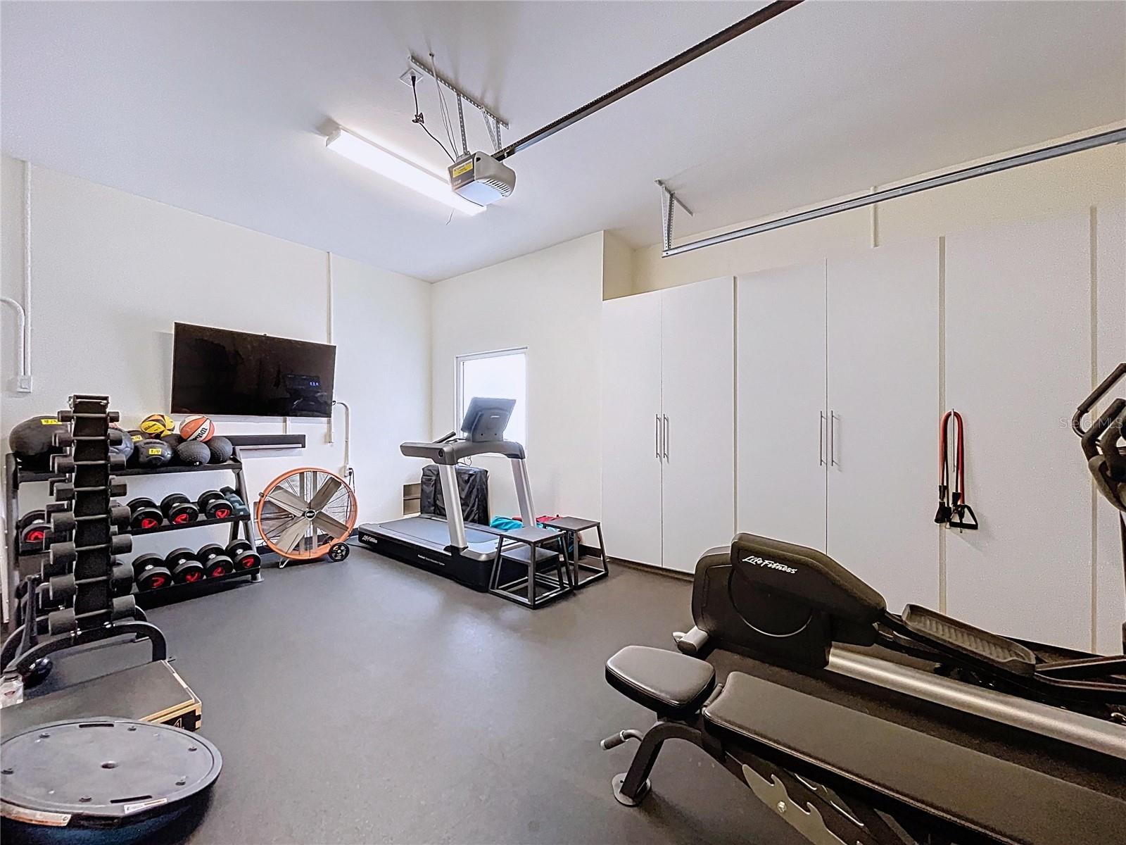 Image 83 of 90 For 1347 Harbor Drive