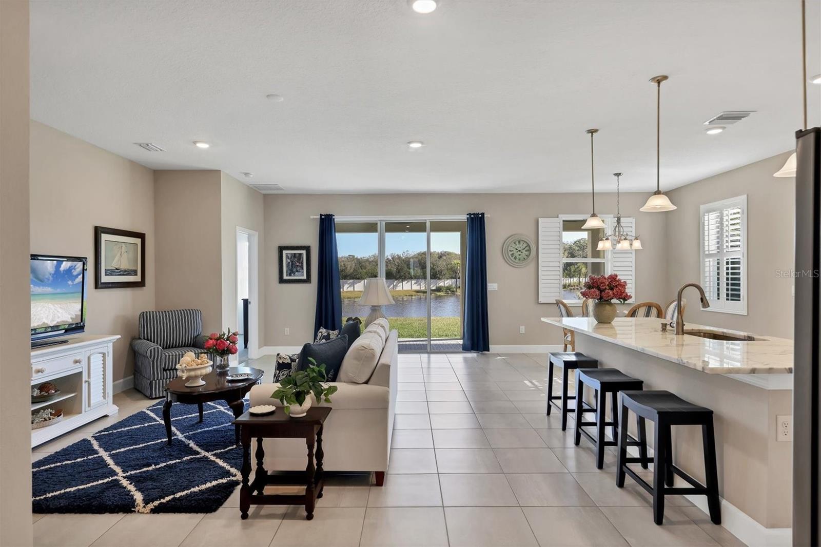 Image 14 of 55 For 15917 5th Avenue E