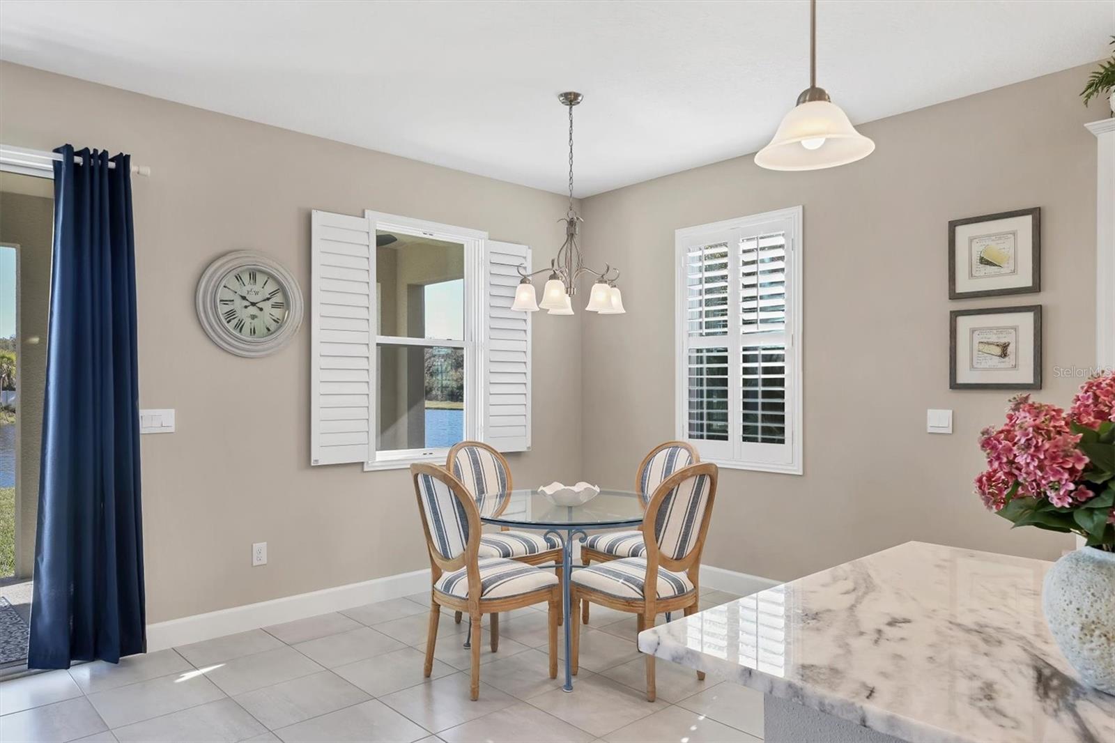 Image 22 of 55 For 15917 5th Avenue E