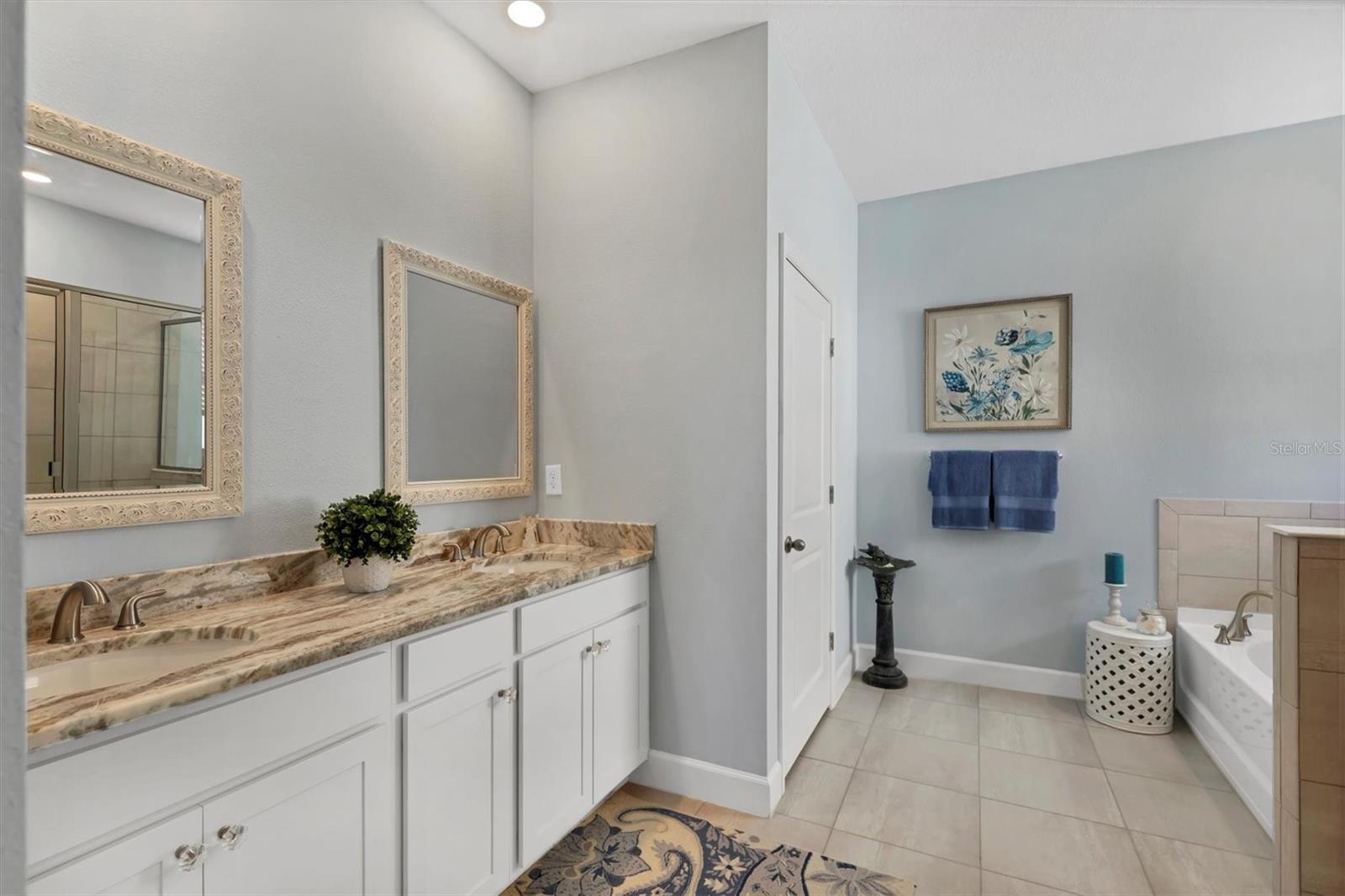 Image 27 of 55 For 15917 5th Avenue E