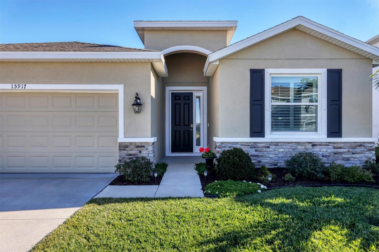 Image 3 of 55 For 15917 5th Avenue E