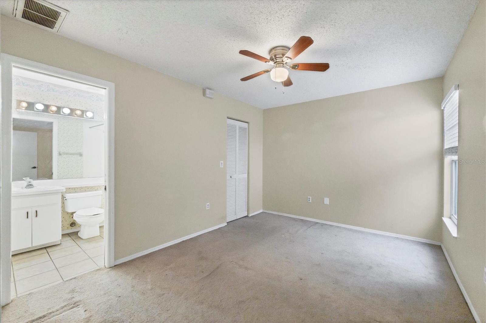 Image 18 of 28 For 444 Chartley Court S