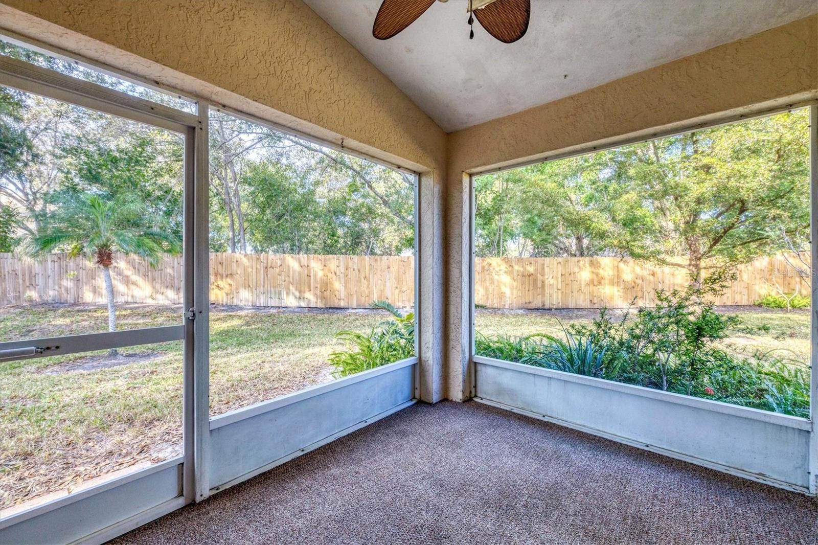 Image 21 of 28 For 444 Chartley Court S