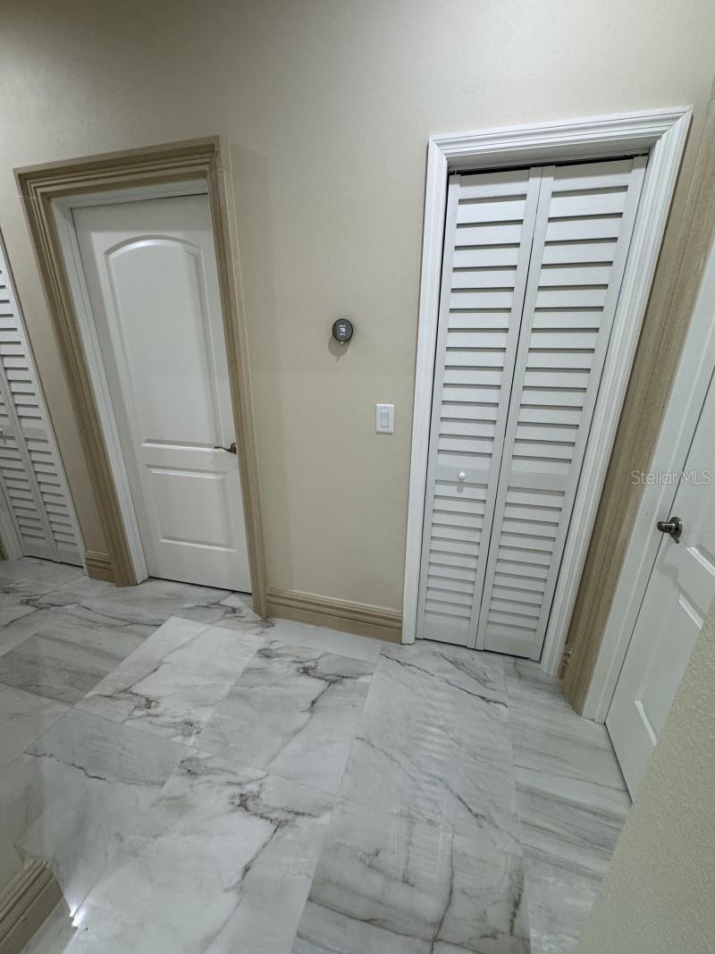 Image 14 of 35 For 1032 38th Terrace