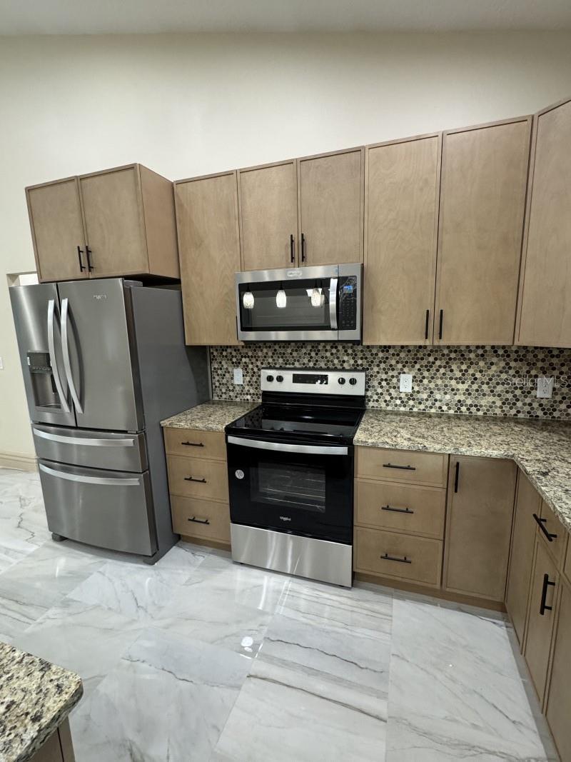 Image 29 of 35 For 1032 38th Terrace