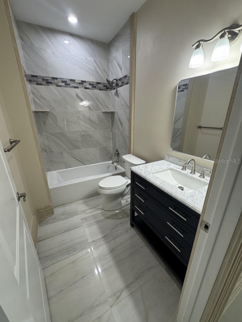 Image 35 of 35 For 1032 38th Terrace