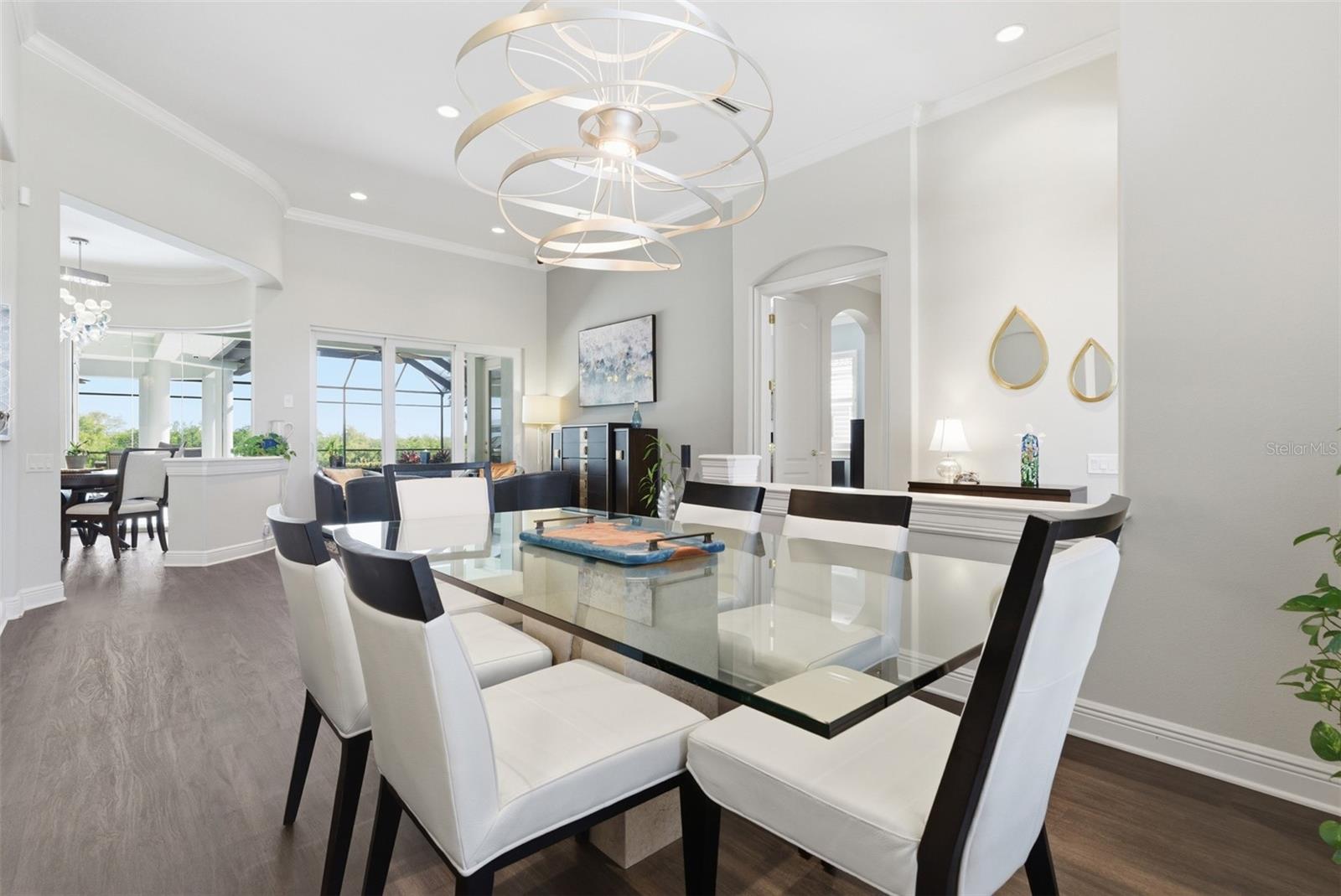 Listing photo id 14 for 120 12th Avenue E