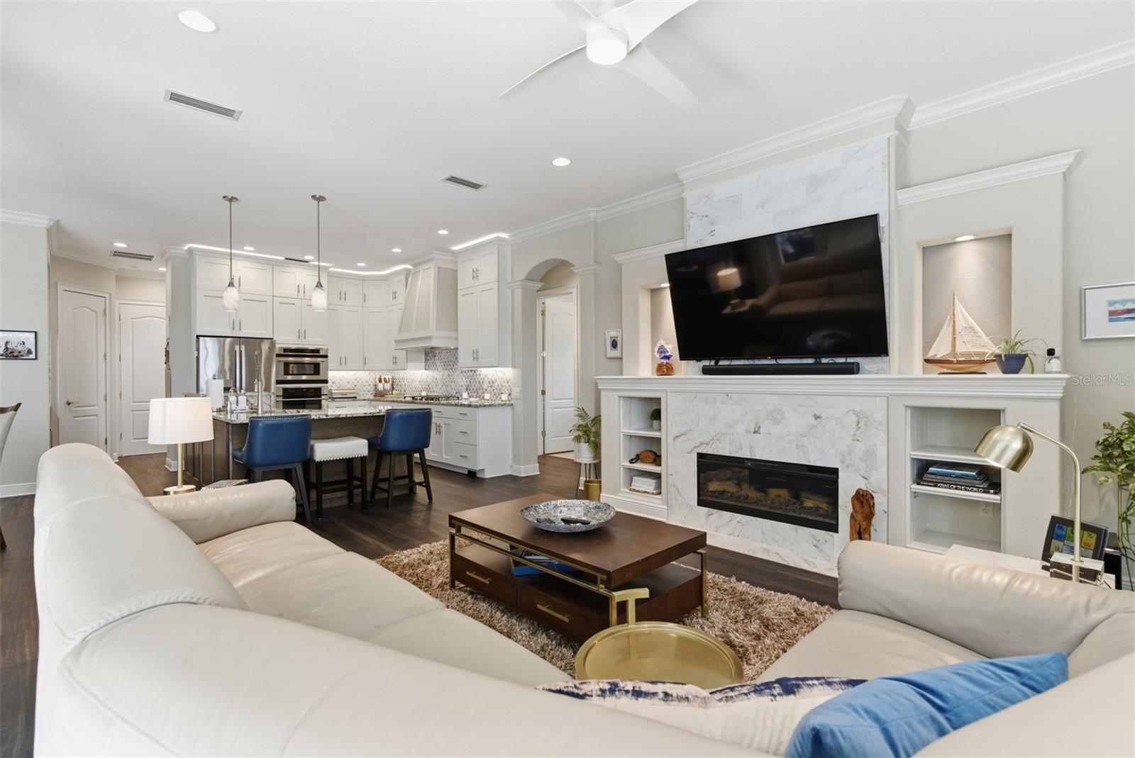 Listing photo id 27 for 120 12th Avenue E