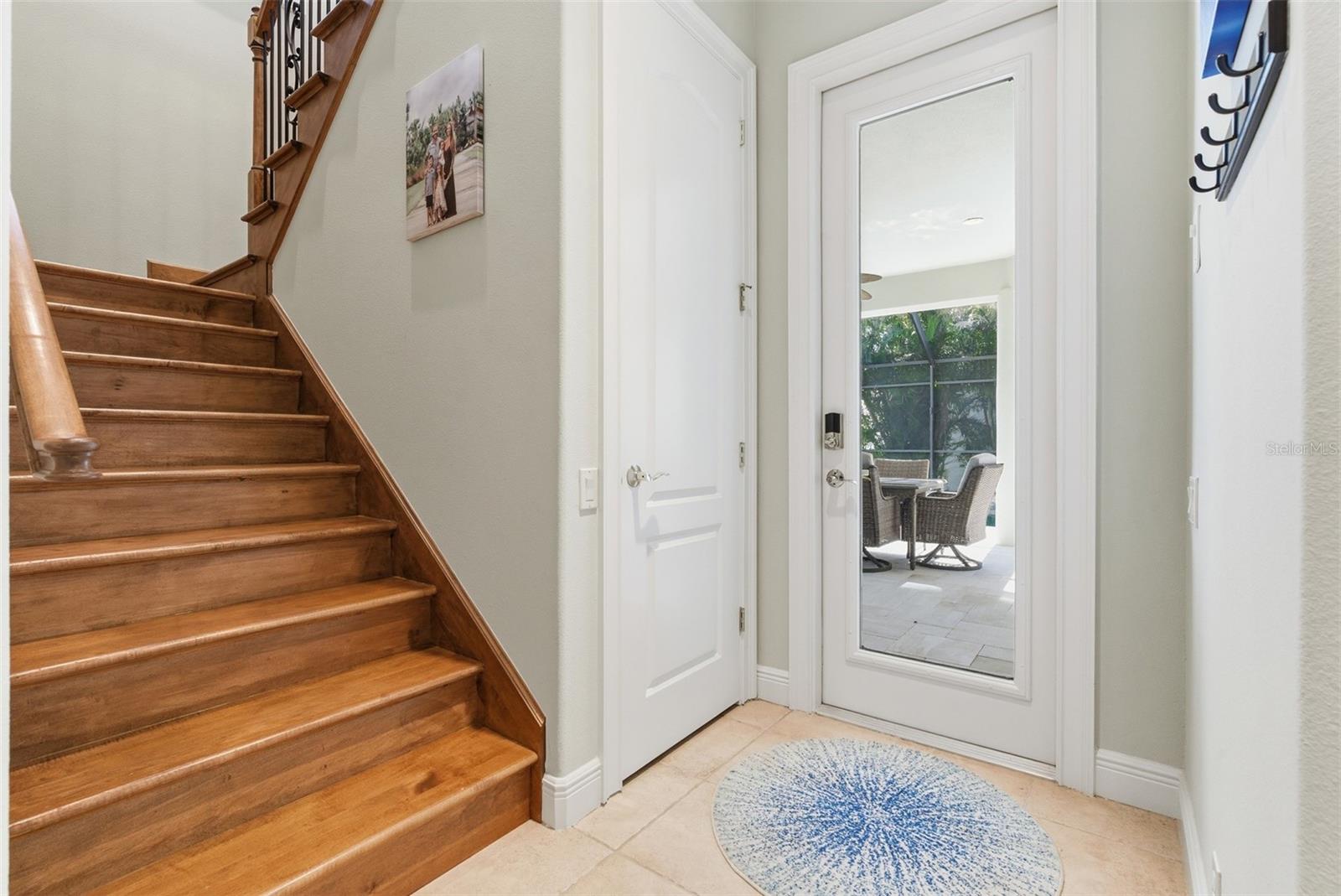 Listing photo id 45 for 120 12th Avenue E