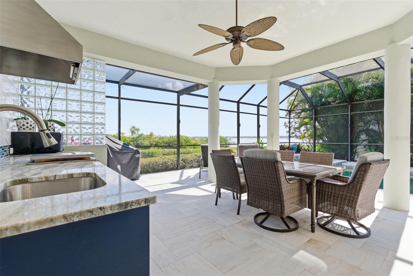 Listing photo id 59 for 120 12th Avenue E