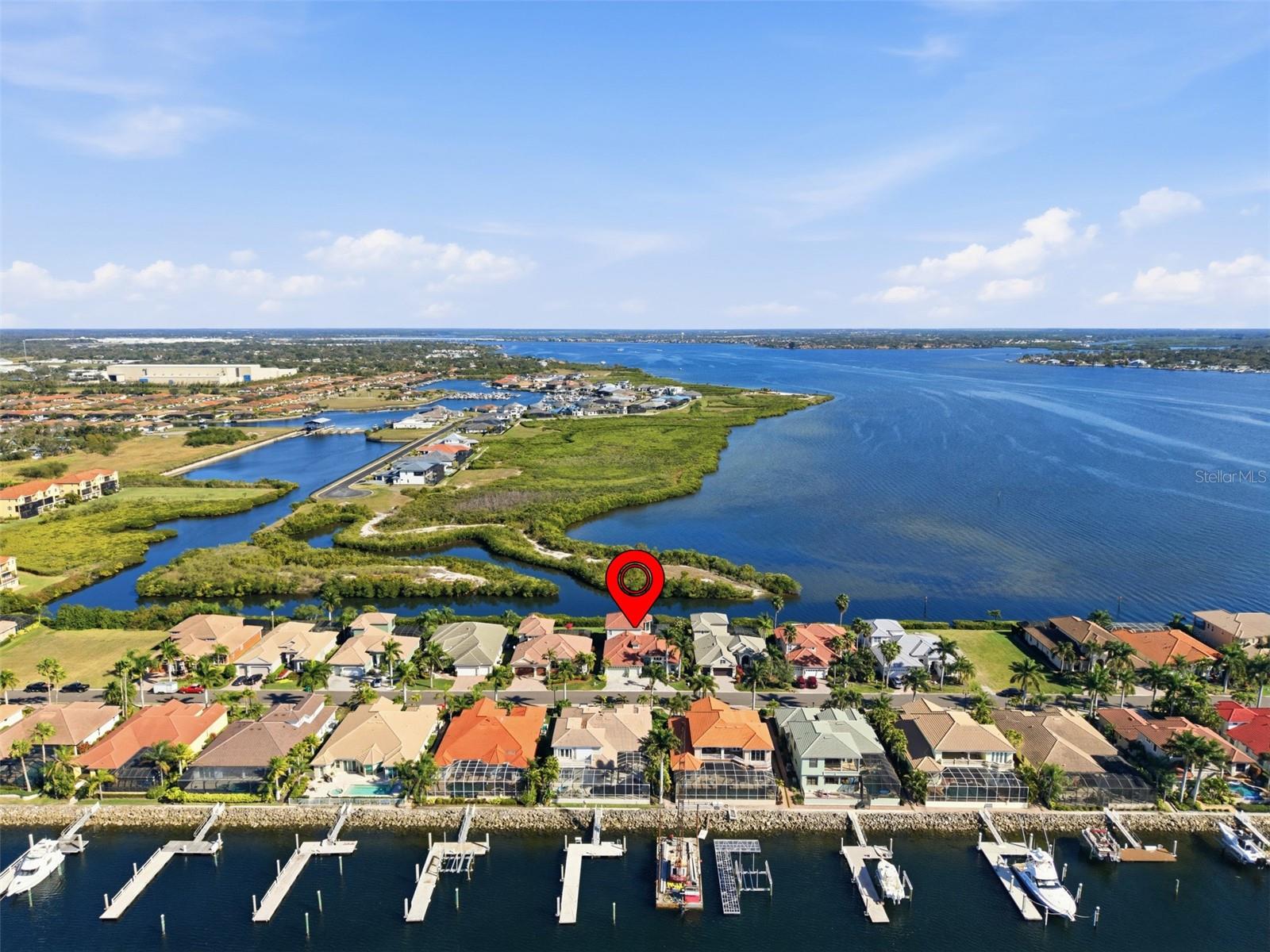 Listing photo id 85 for 120 12th Avenue E