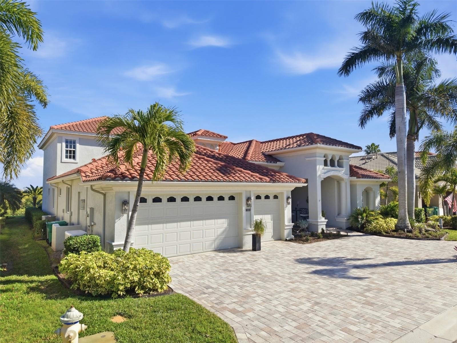 Listing photo id 7 for 120 12th Avenue E