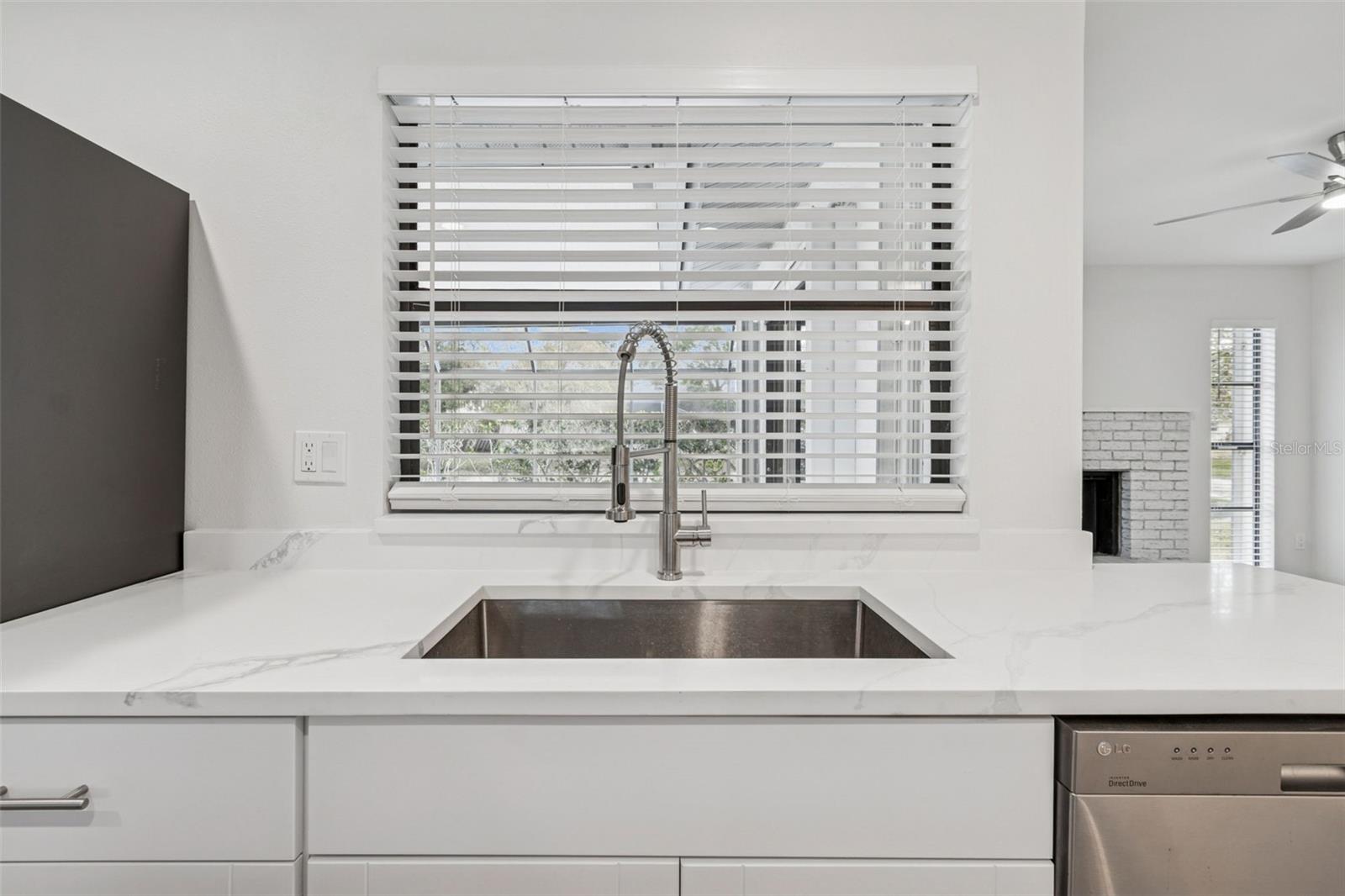 Image 13 of 100 For 4423 Meadow Creek Circle