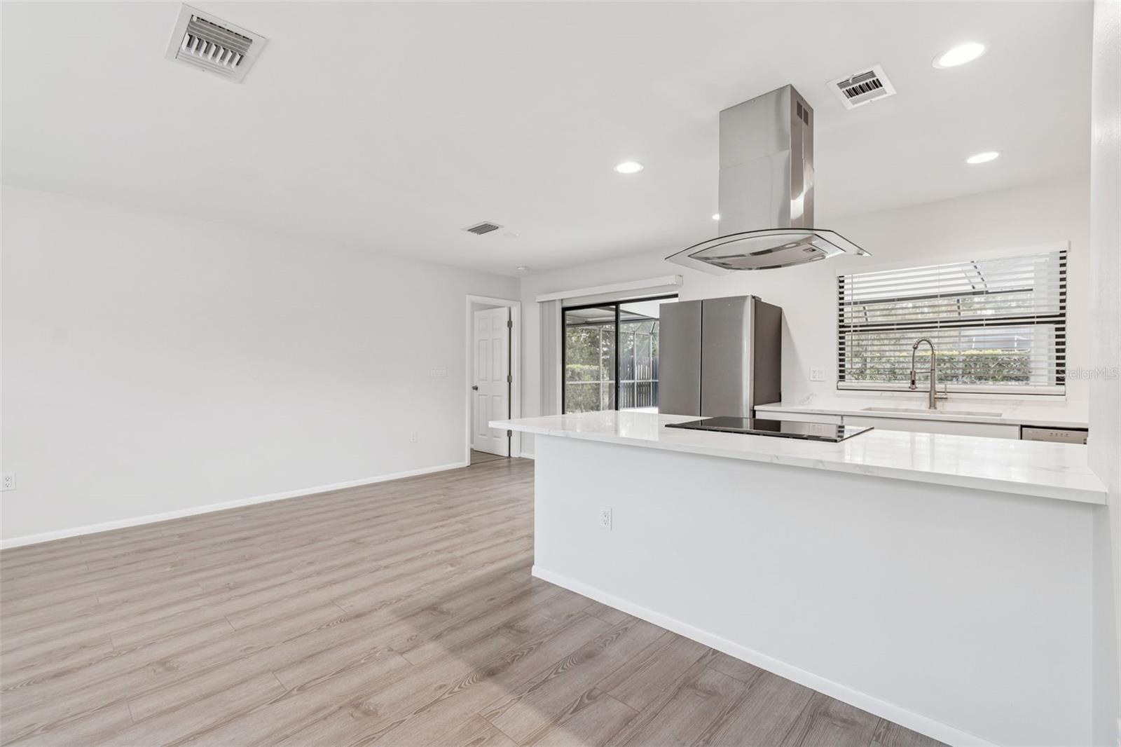 Image 15 of 100 For 4423 Meadow Creek Circle