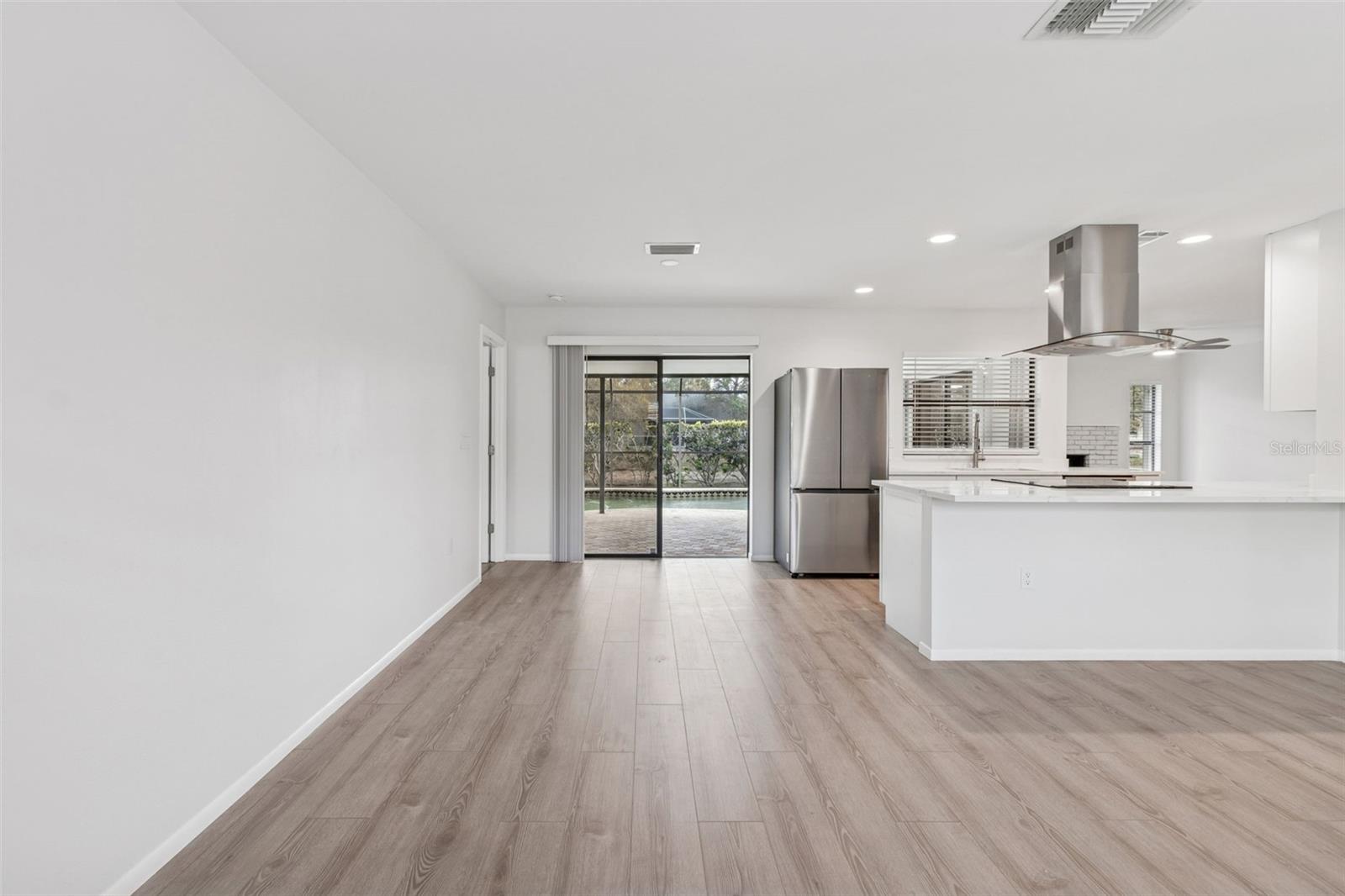 Image 23 of 100 For 4423 Meadow Creek Circle