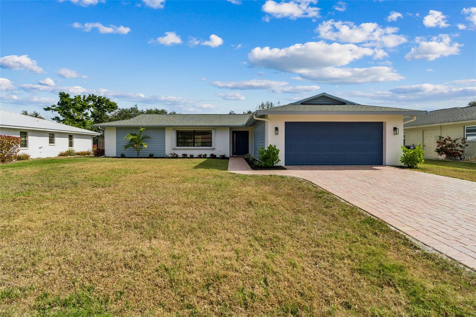 Image 4 of 100 For 4423 Meadow Creek Circle