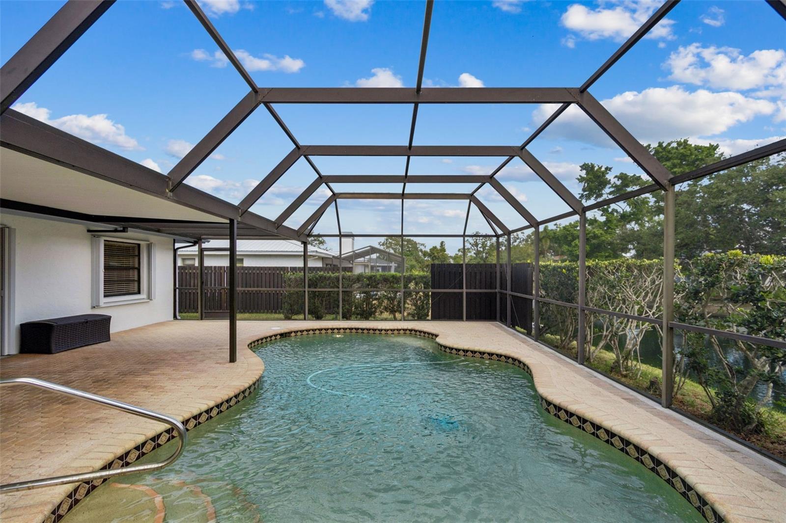 Image 7 of 100 For 4423 Meadow Creek Circle