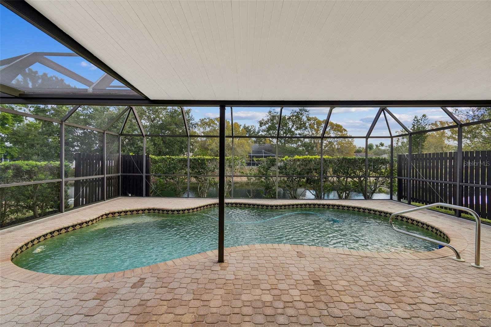 Image 8 of 100 For 4423 Meadow Creek Circle