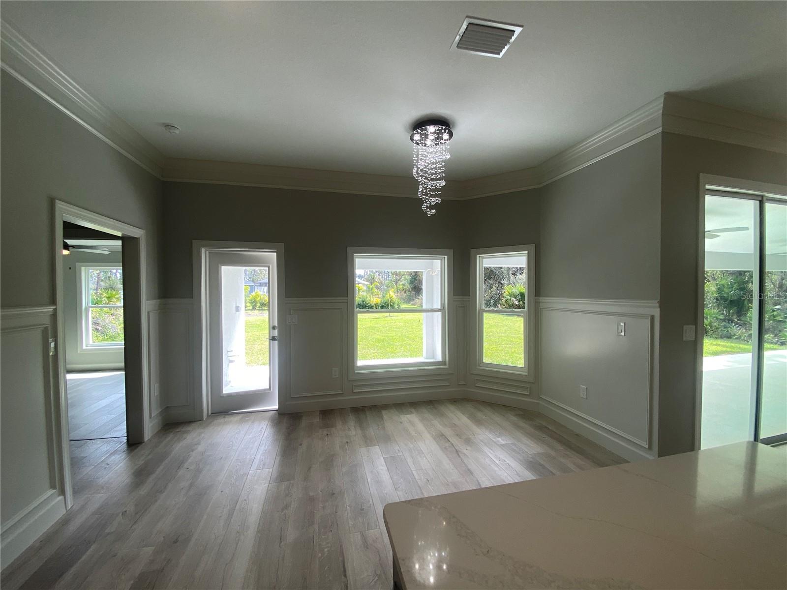 Image 14 of 37 For 1131 Mallicoat Road