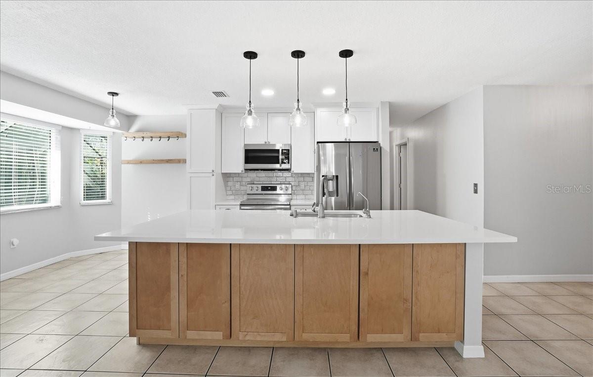 Image 10 of 40 For 6808 Friendship Drive