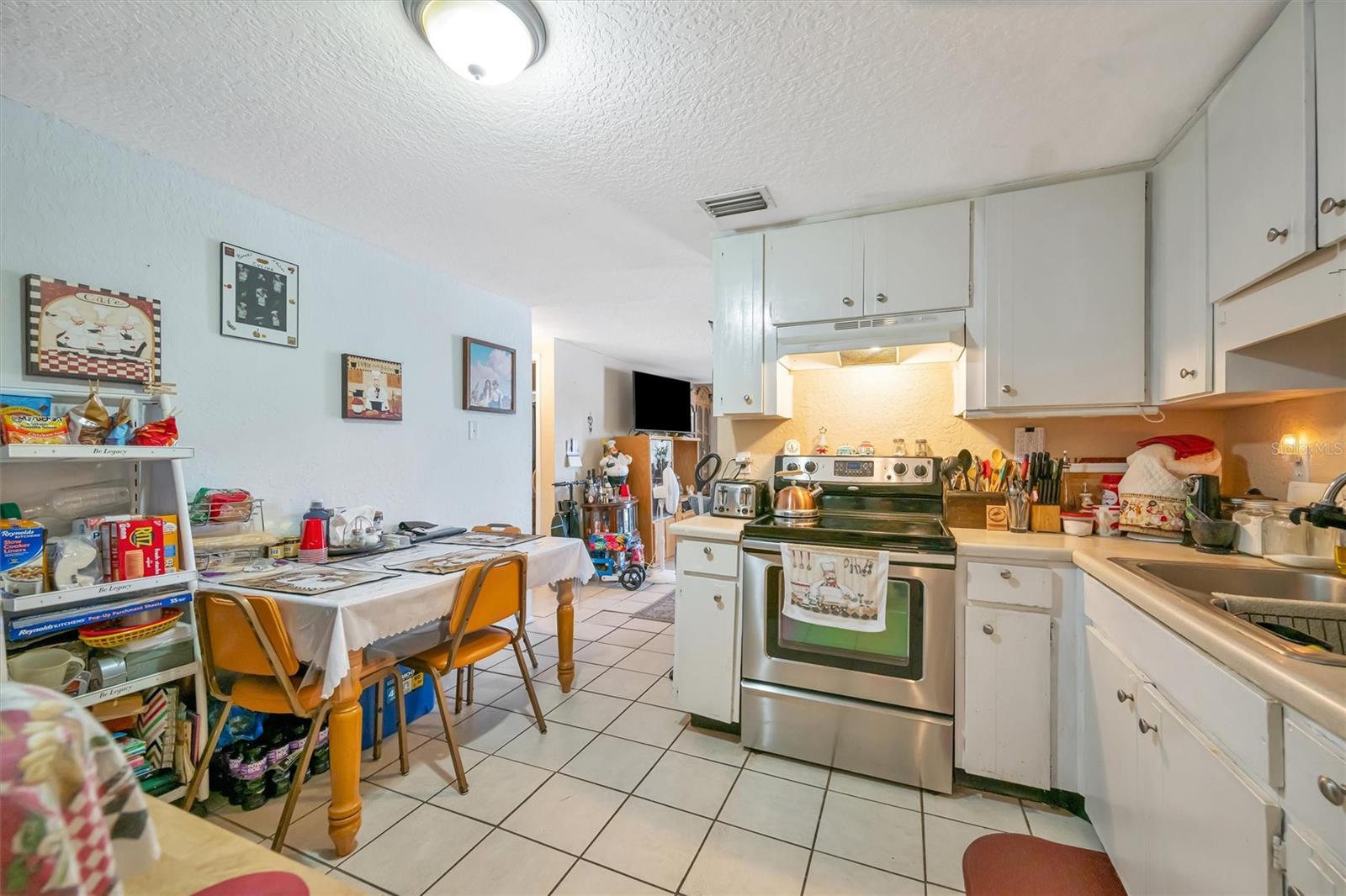 Image 12 of 49 For 2131 Forked Creek Drive