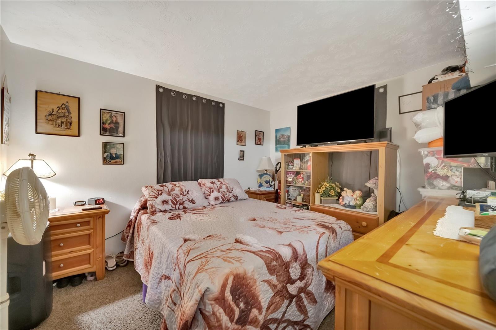 Image 43 of 49 For 2131 Forked Creek Drive