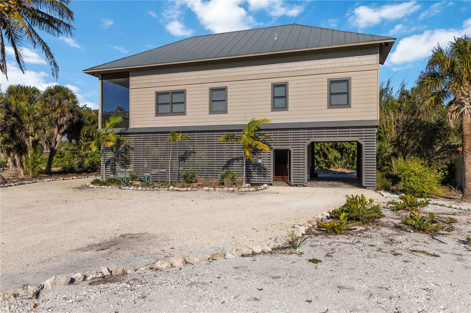 Image 2 of 68 For 120 Gasparilla Way