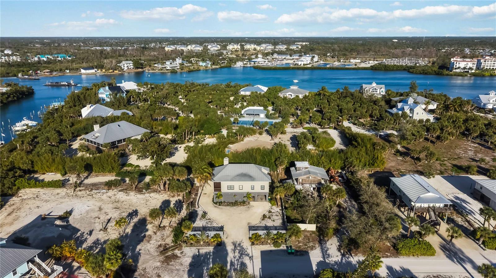 Image 52 of 68 For 120 Gasparilla Way