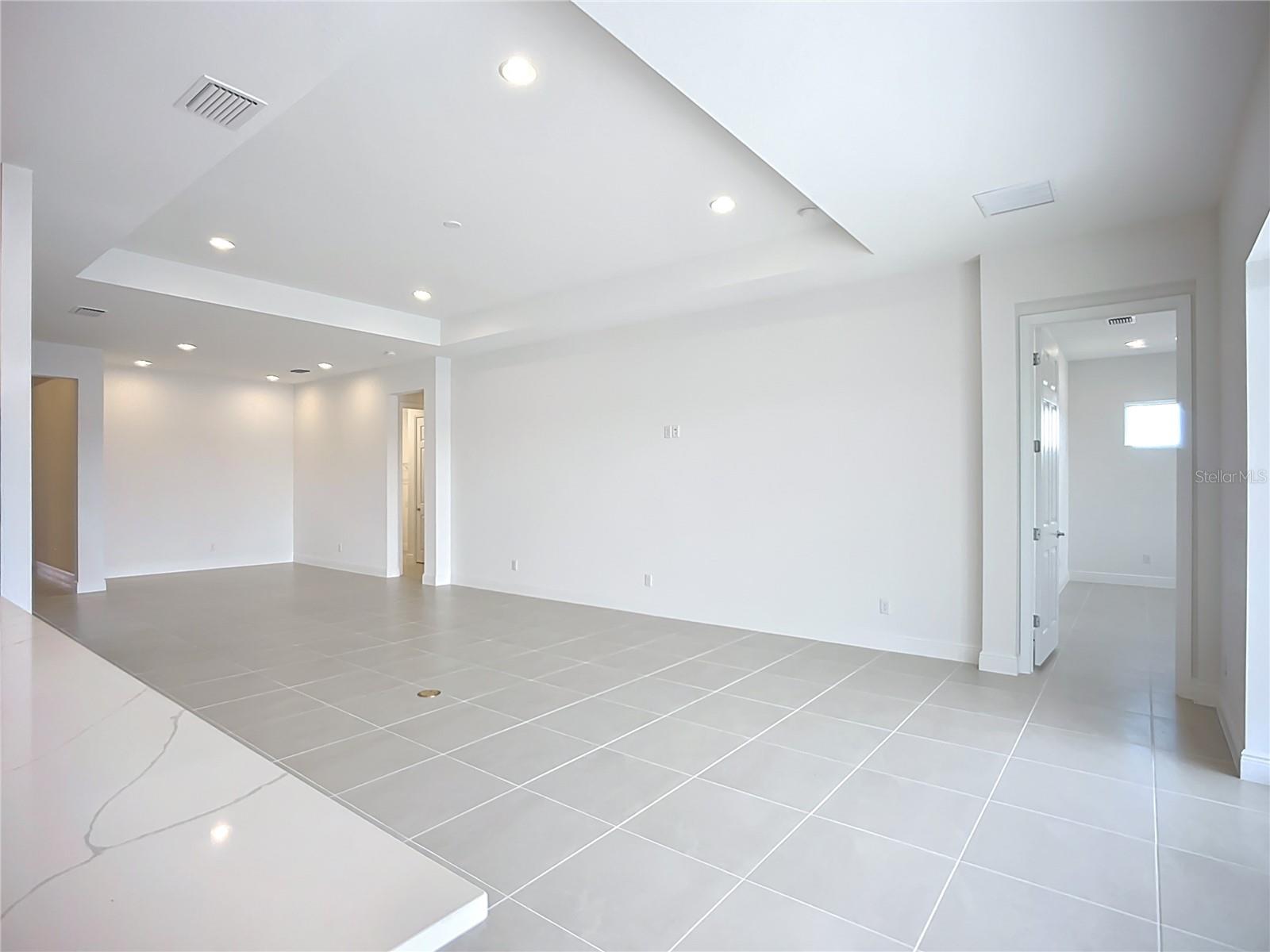 Image 13 of 42 For 243 Monet Trail