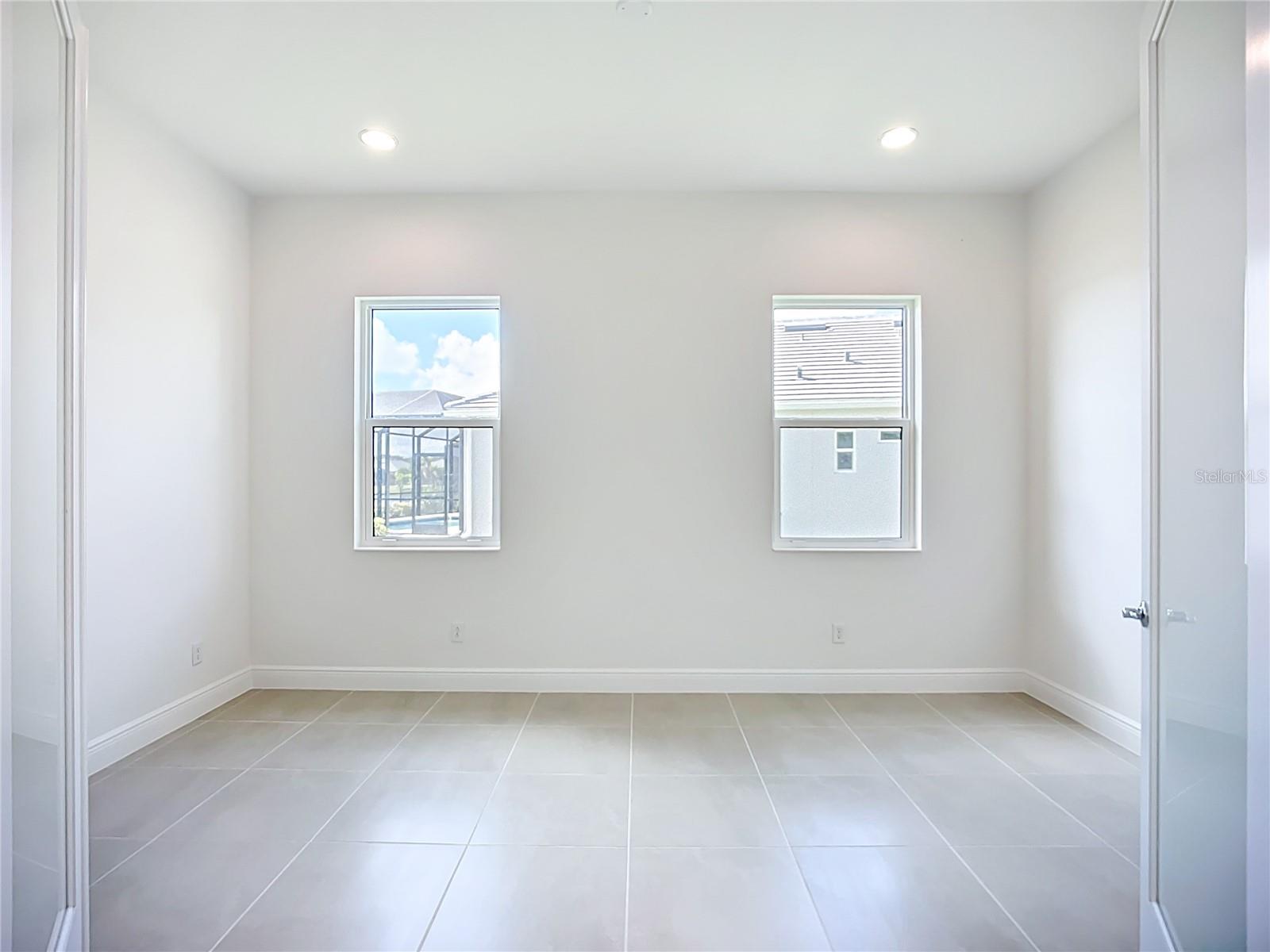 Image 15 of 42 For 243 Monet Trail