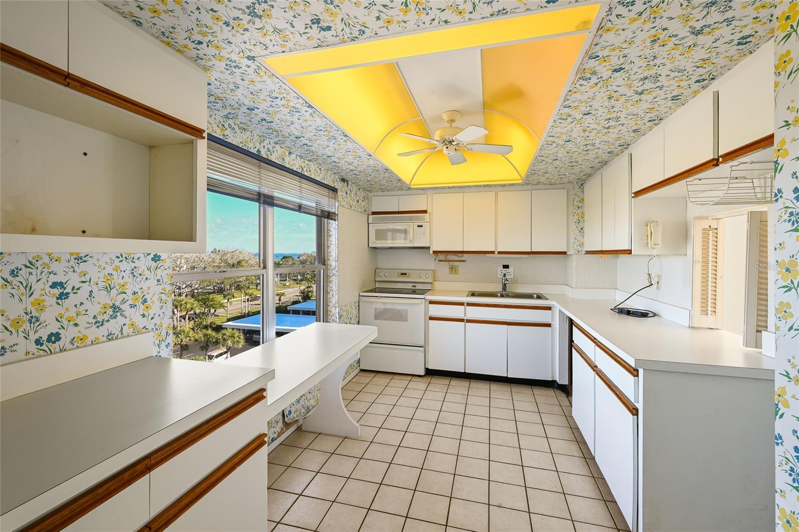 Image 20 of 39 For 4401 Gulf Of Mexico Drive 601