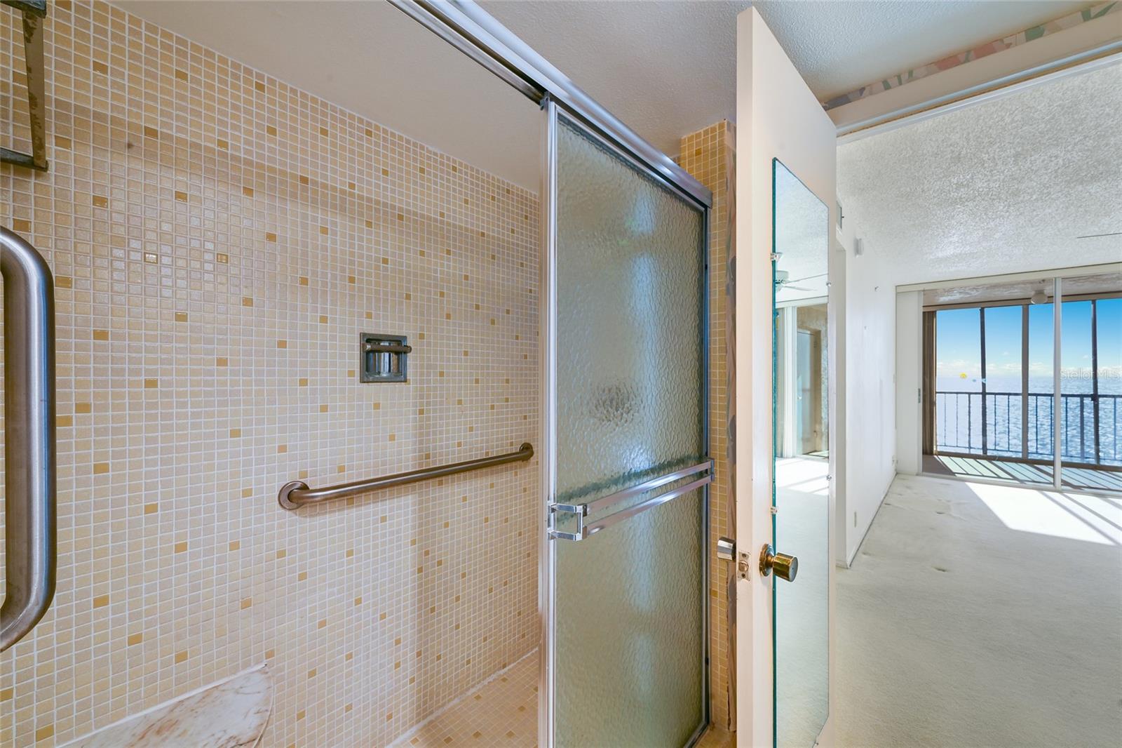 Image 28 of 39 For 4401 Gulf Of Mexico Drive 601