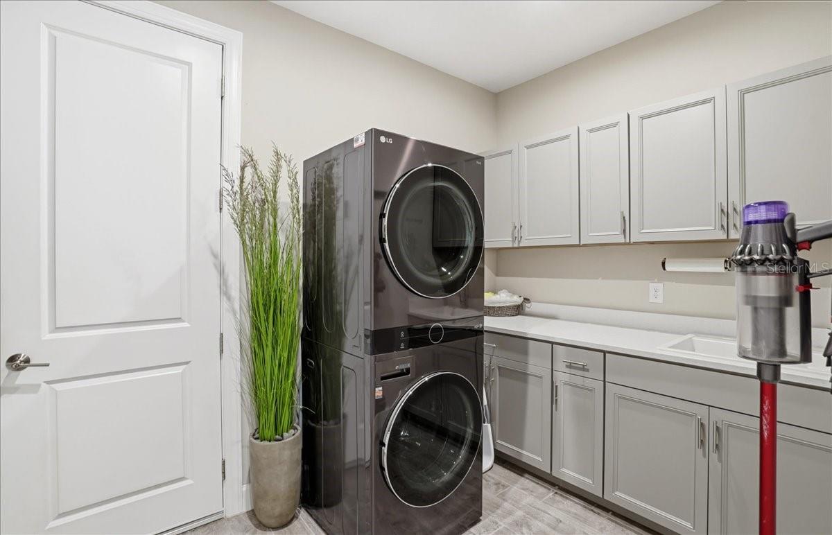 Image 44 of 93 For 5422 Morey Farms Loop