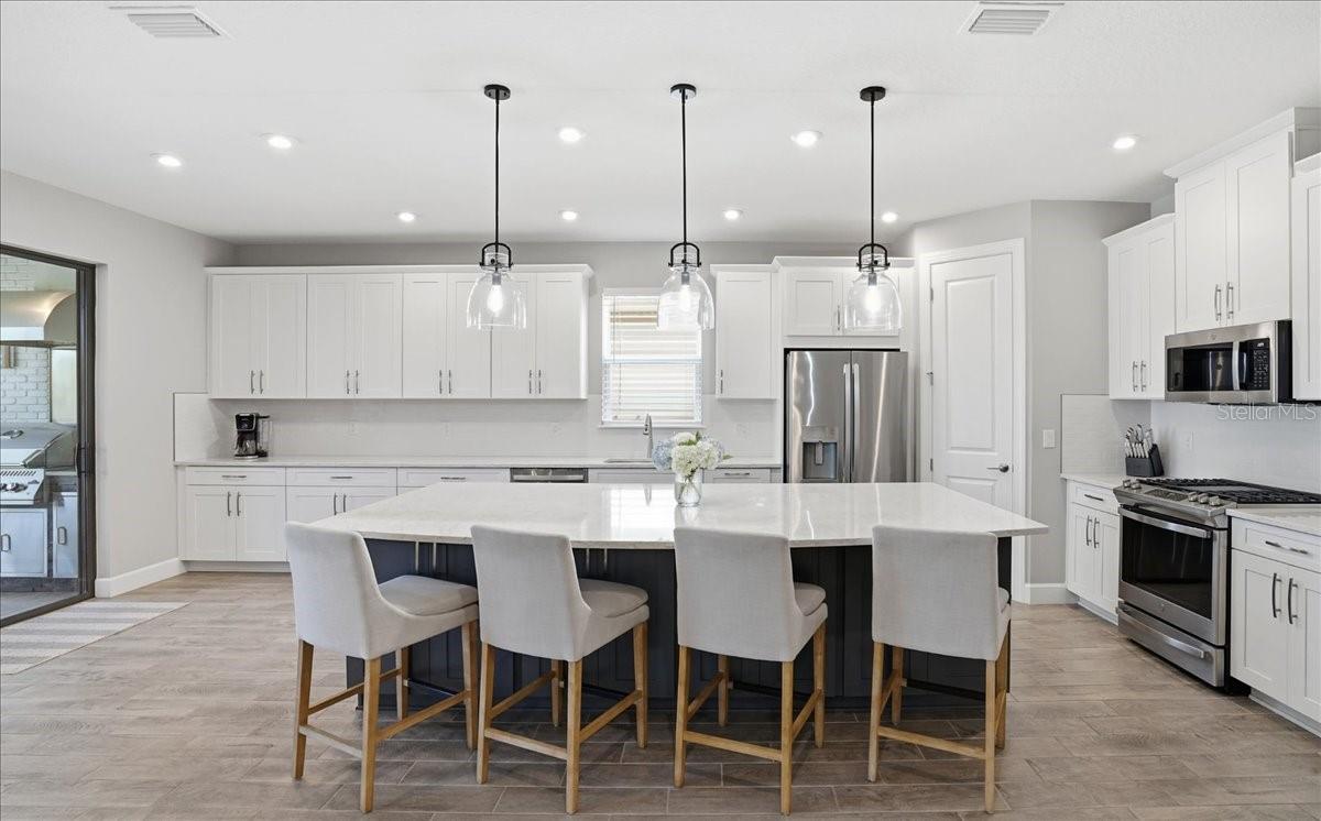 Image 6 of 93 For 5422 Morey Farms Loop