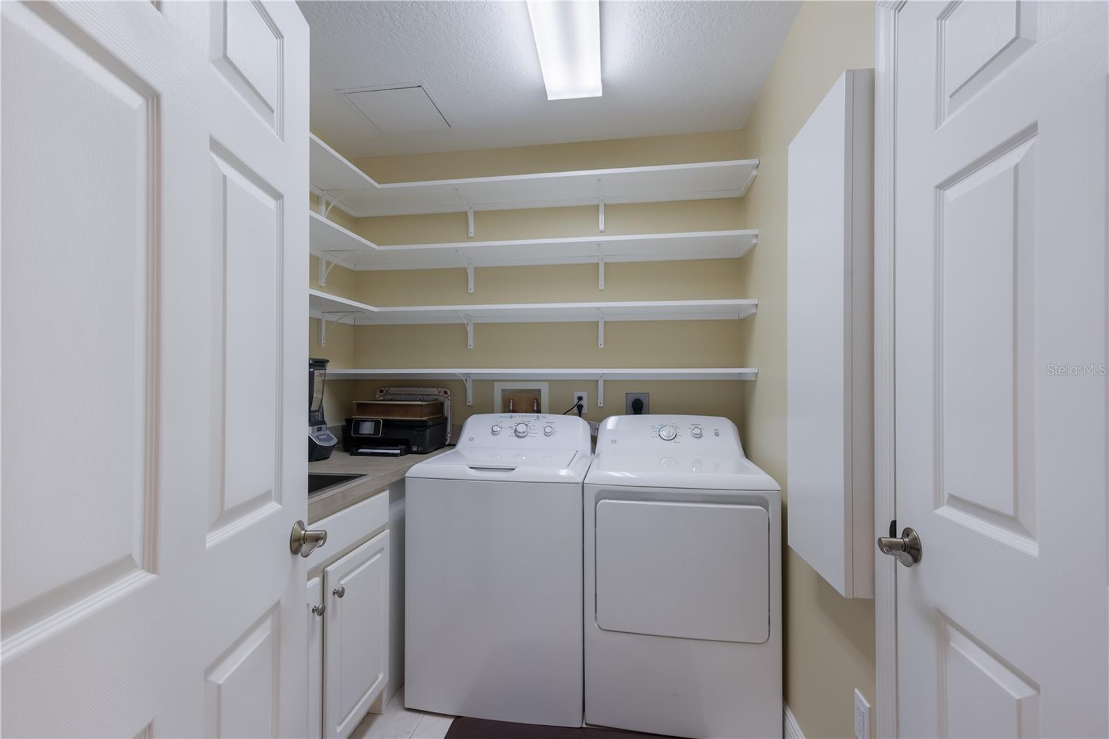 Image 28 of 40 For 6422 Watercrest Way 302