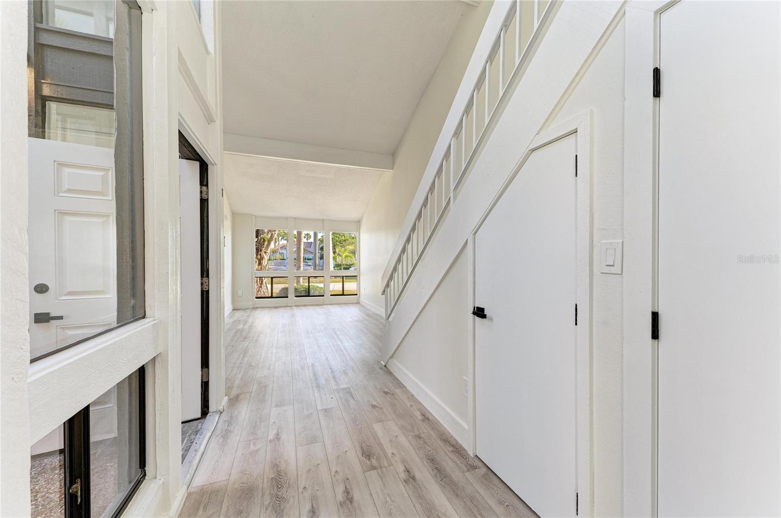 Image 16 of 100 For 800 Blvd Of The Presidents 9