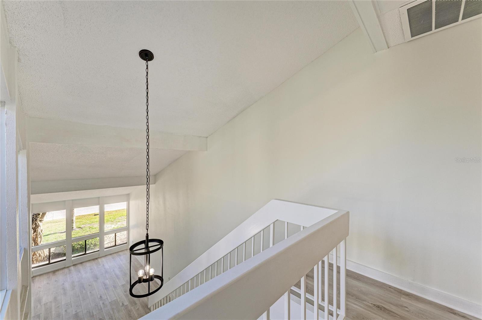 Image 28 of 100 For 800 Blvd Of The Presidents 9