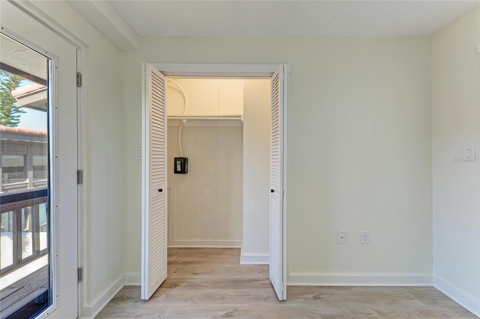 Image 36 of 100 For 800 Blvd Of The Presidents 9