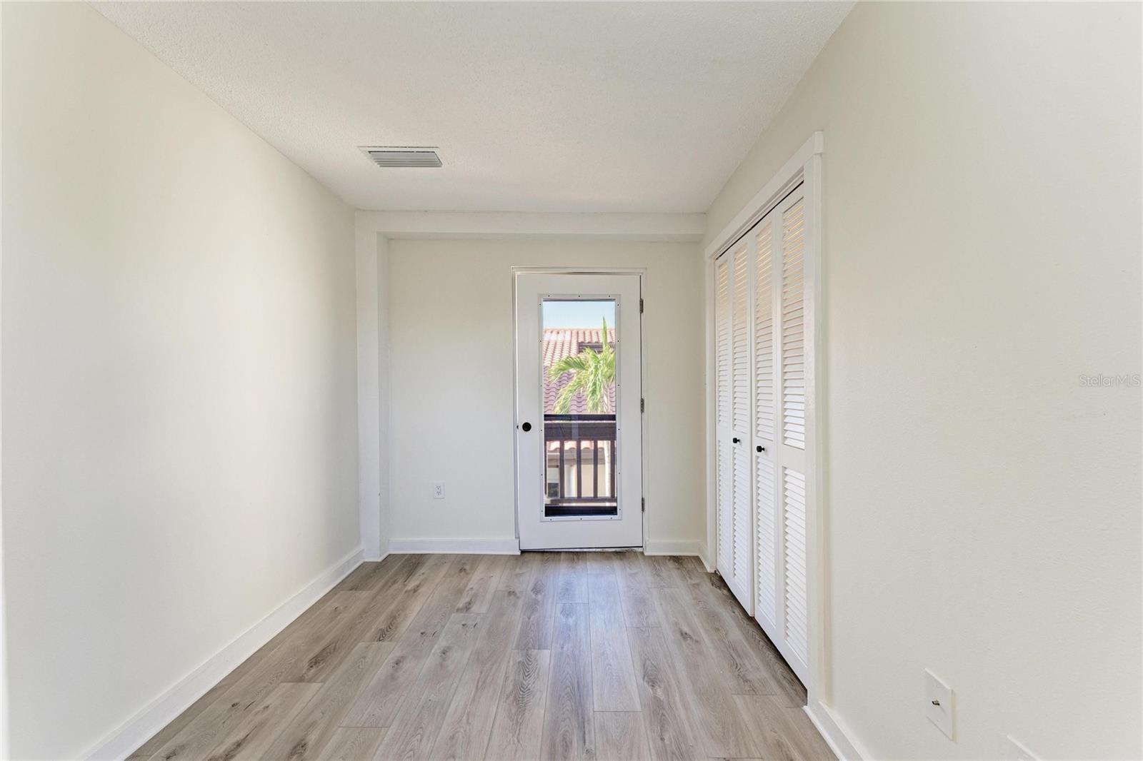 Image 37 of 100 For 800 Blvd Of The Presidents 9