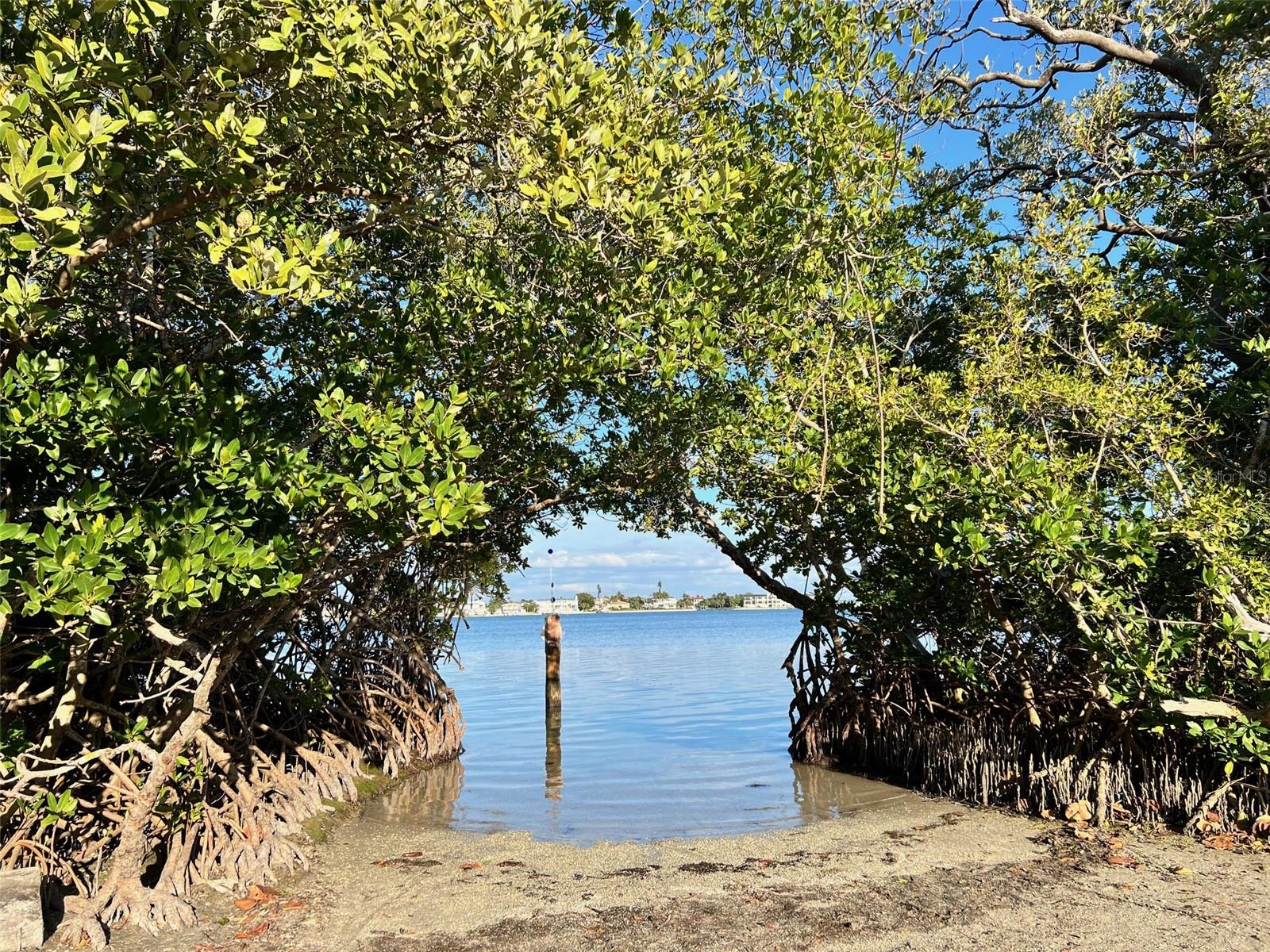 Image 70 of 100 For 800 Blvd Of The Presidents 9