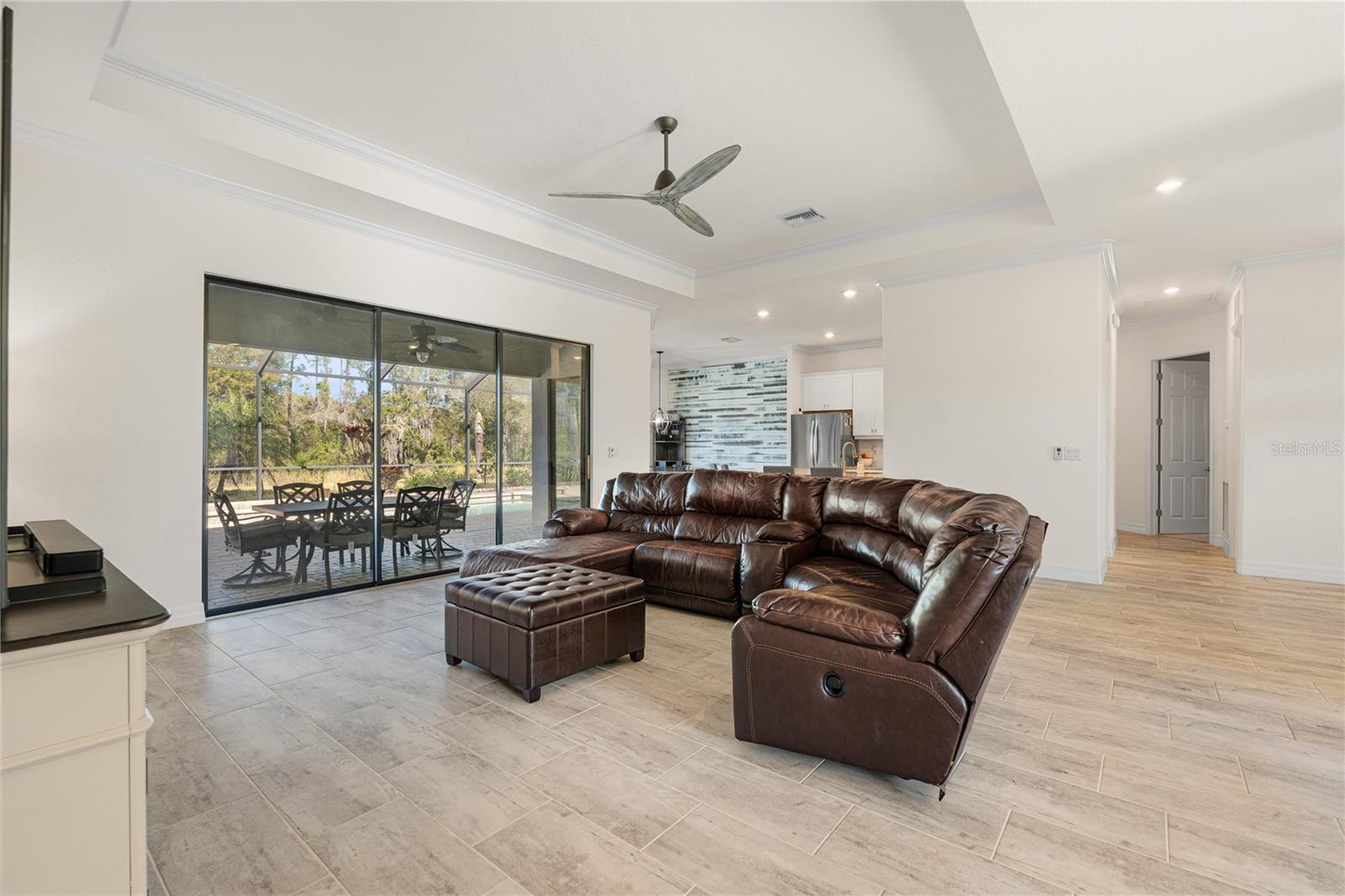 Image 18 of 77 For 17045 Polo Trl