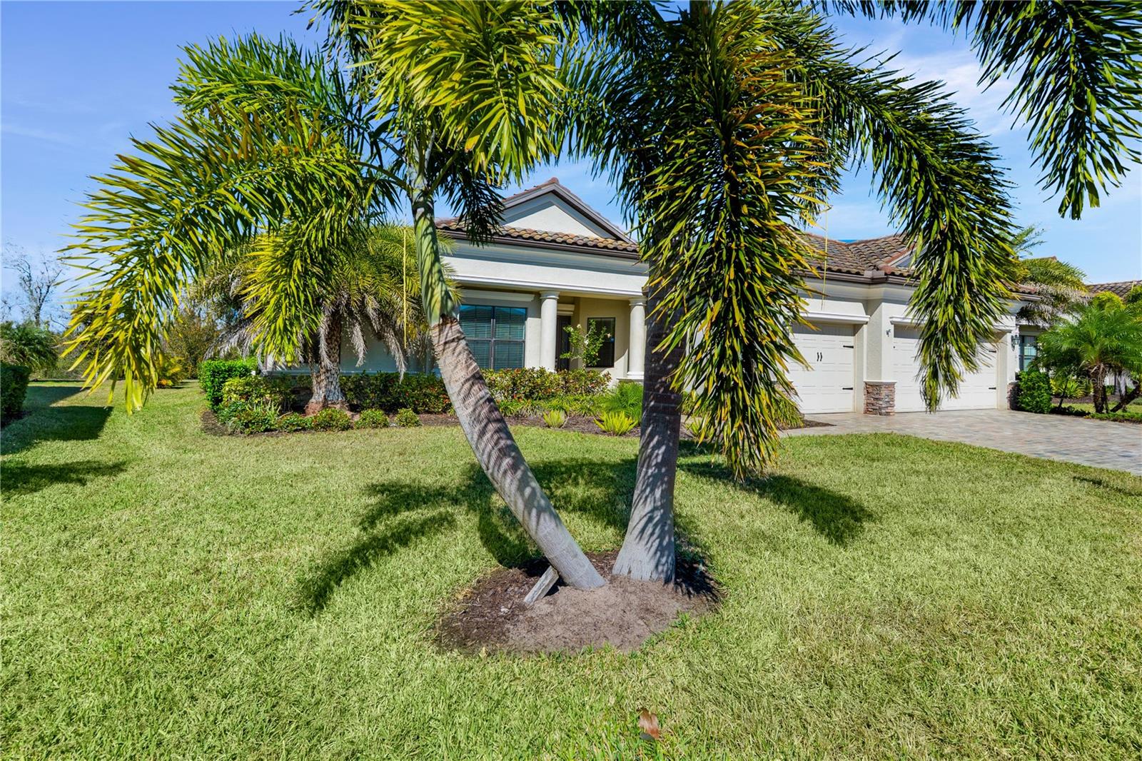 Image 4 of 77 For 17045 Polo Trl