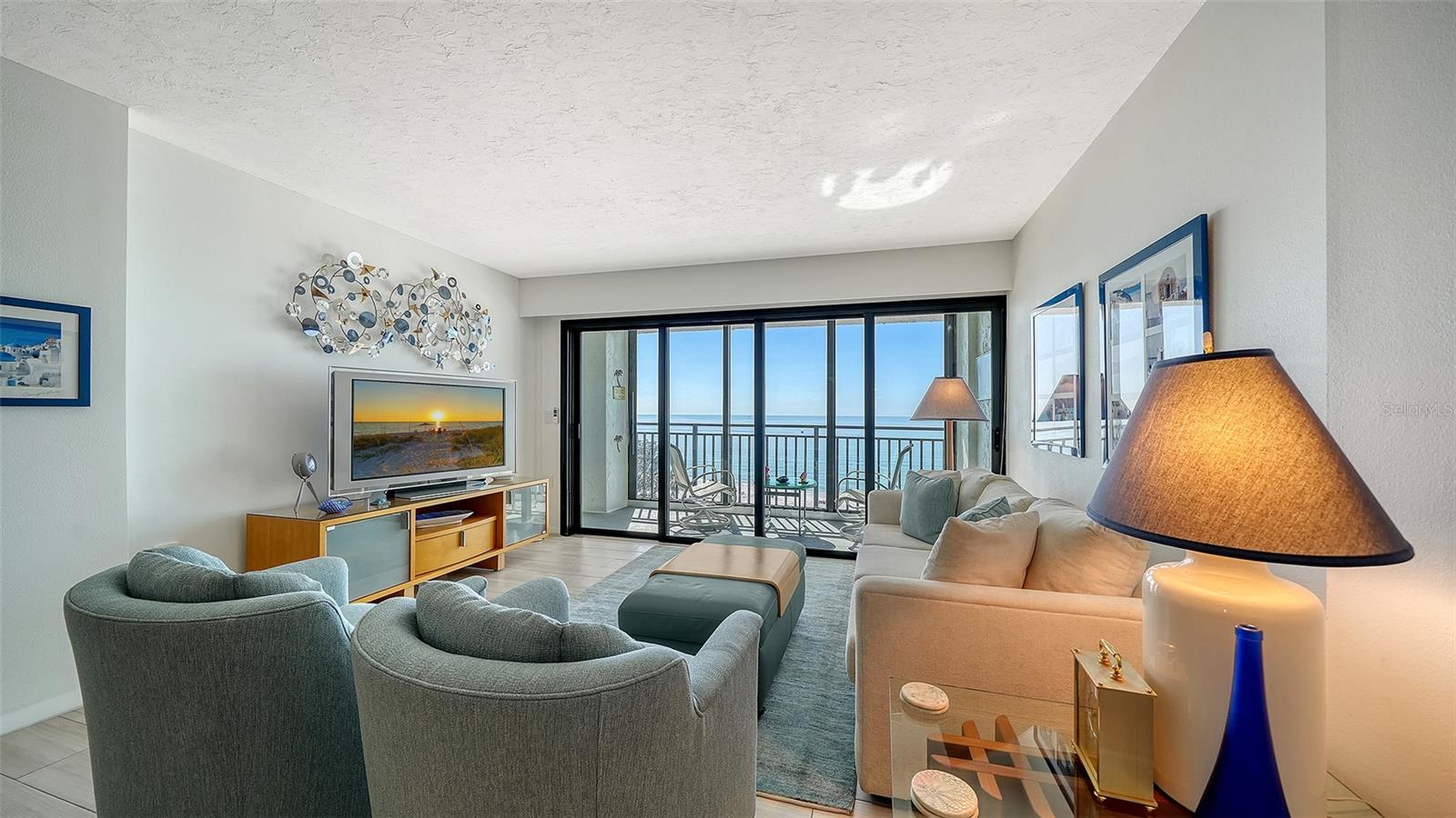 Image 12 of 75 For 19 Whispering Sands Drive 1104