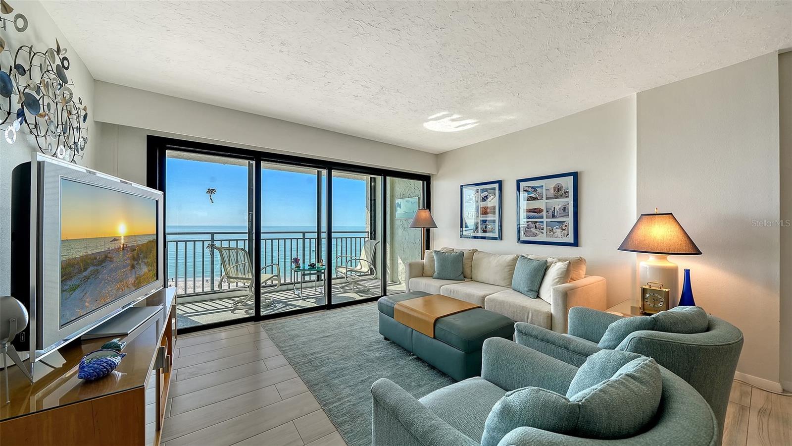 Image 13 of 75 For 19 Whispering Sands Drive 1104