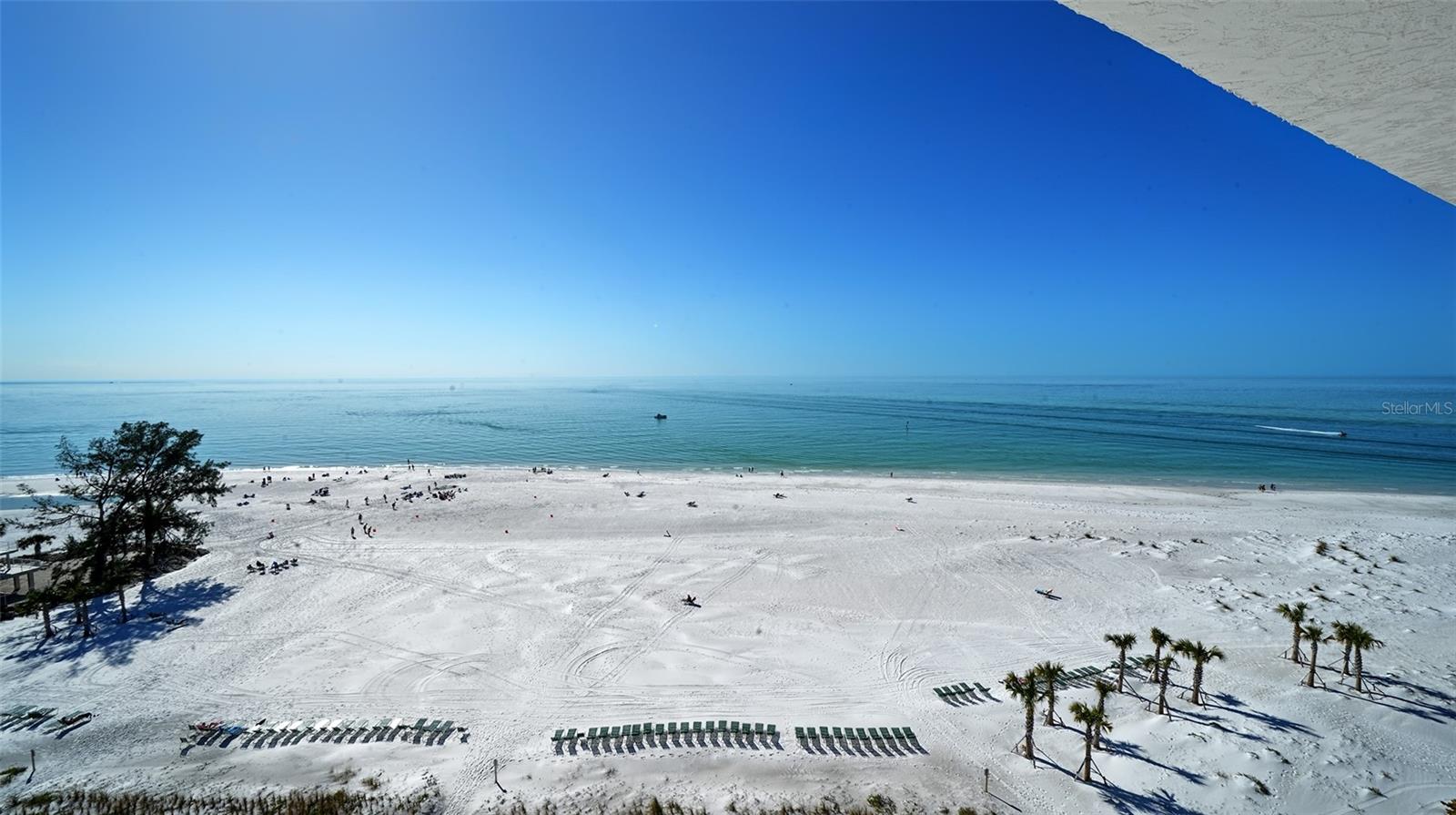 Image 19 of 75 For 19 Whispering Sands Drive 1104