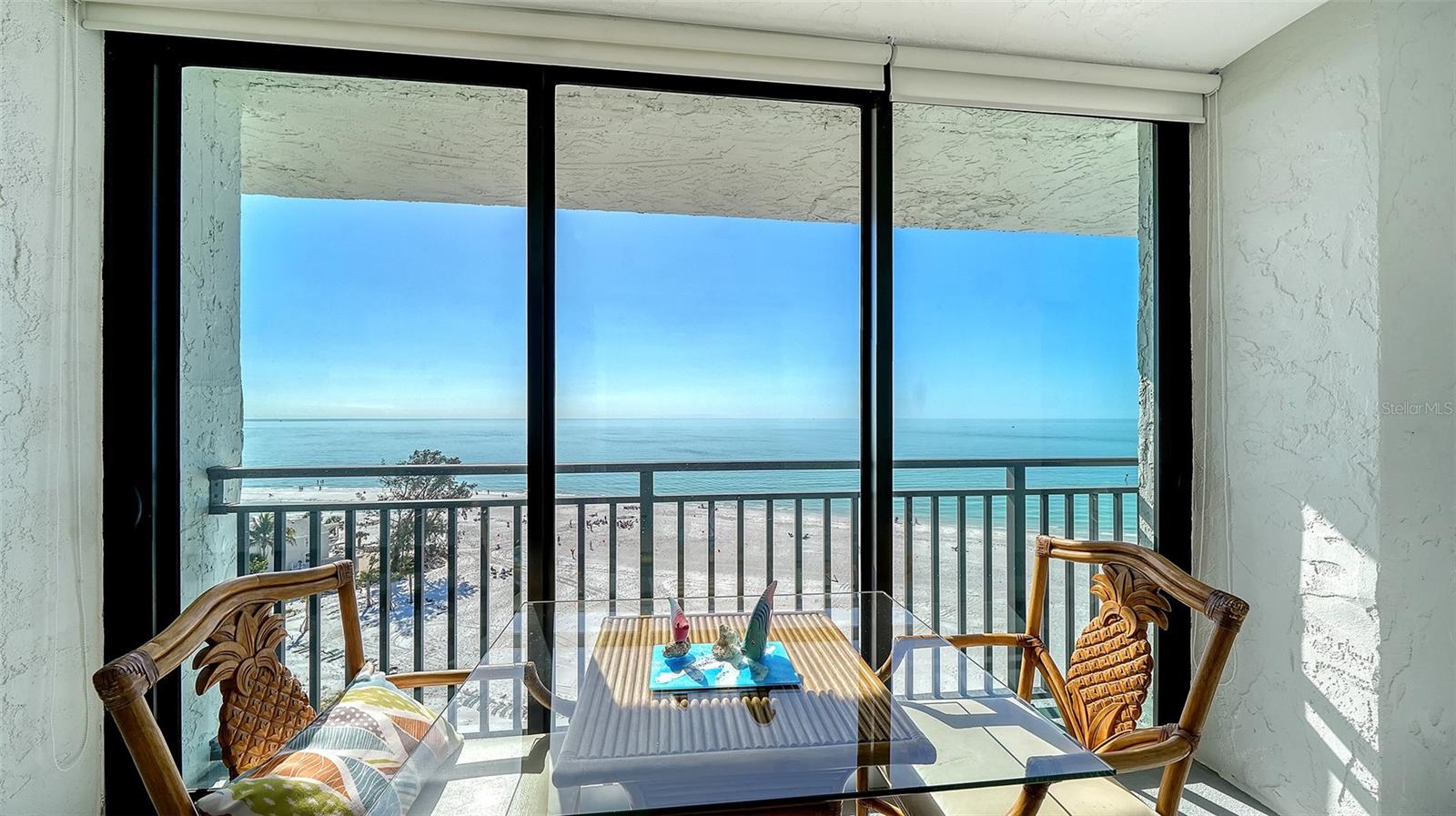 Image 32 of 75 For 19 Whispering Sands Drive 1104